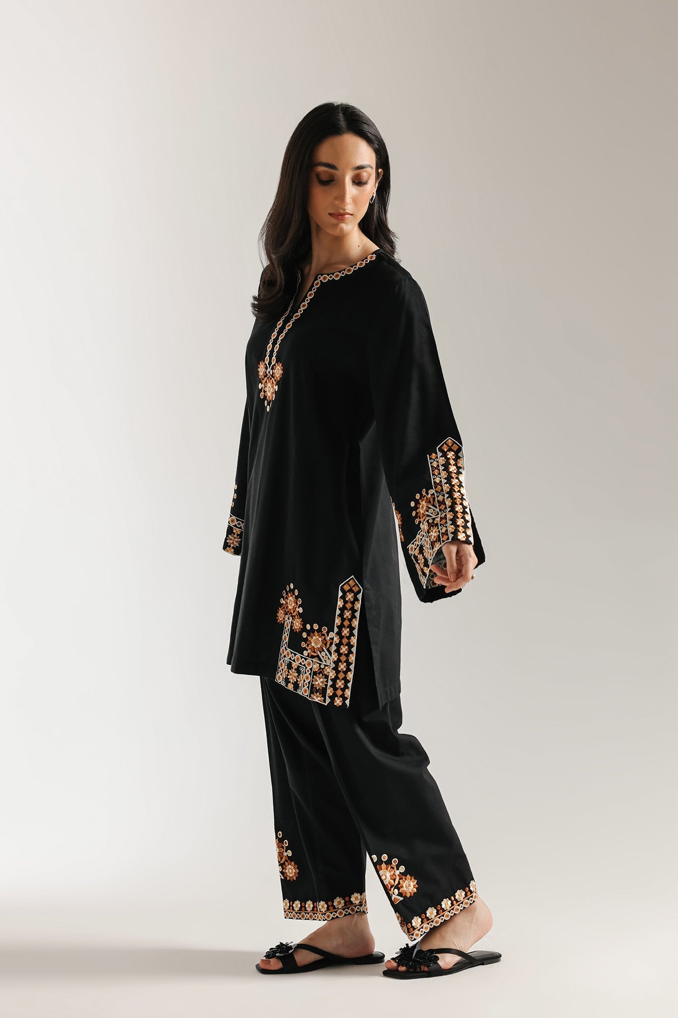 EMBROIDERED SUIT (E6187/102/902) - Image 3