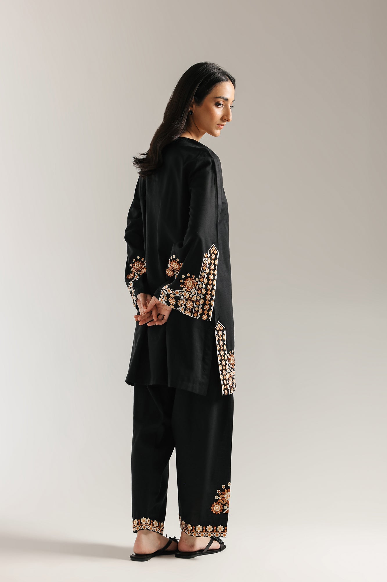 EMBROIDERED SUIT (E6187/102/902) - Image 4
