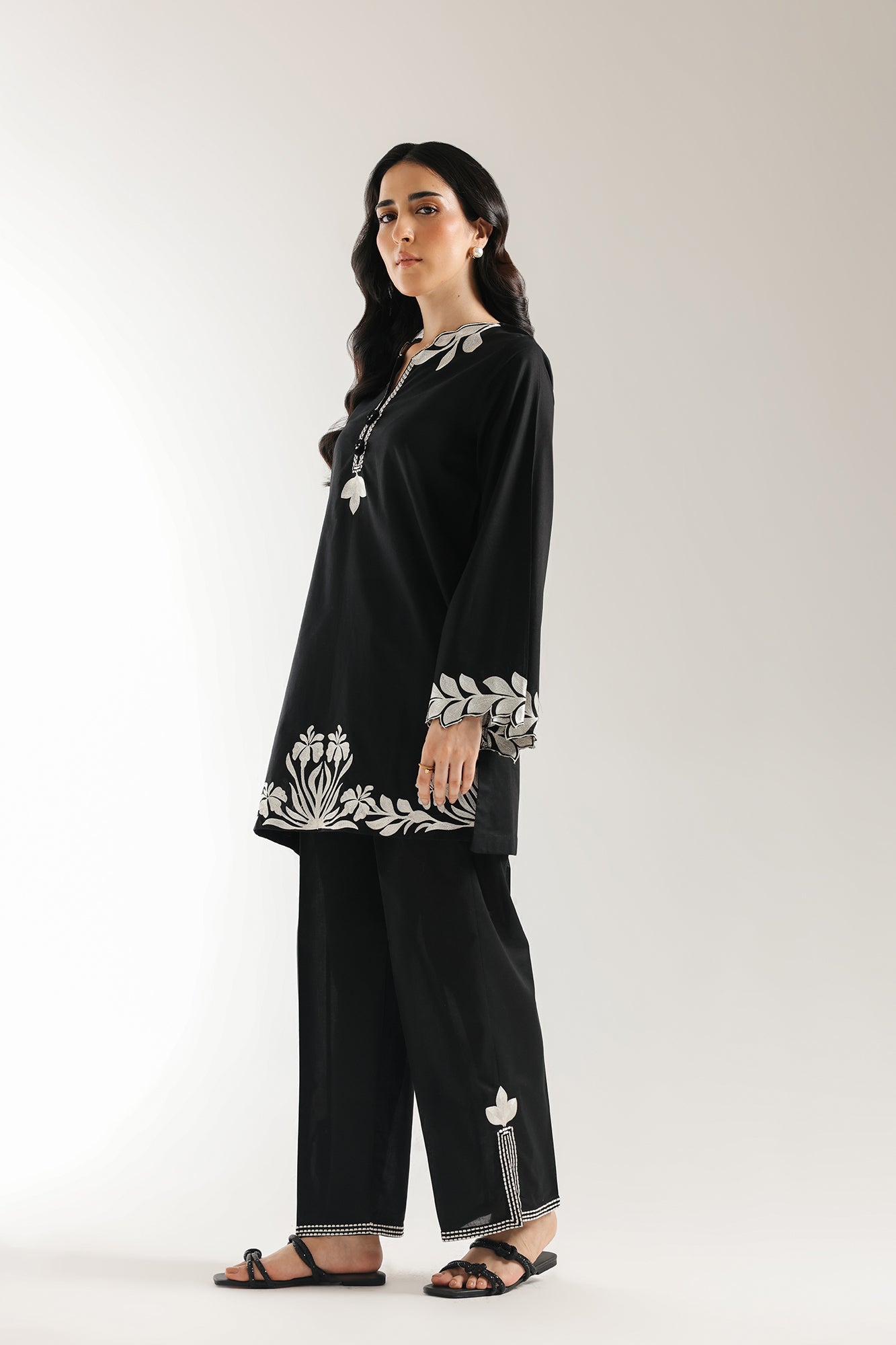 EMBROIDERED SUIT (E6233/102/902) - Image 3