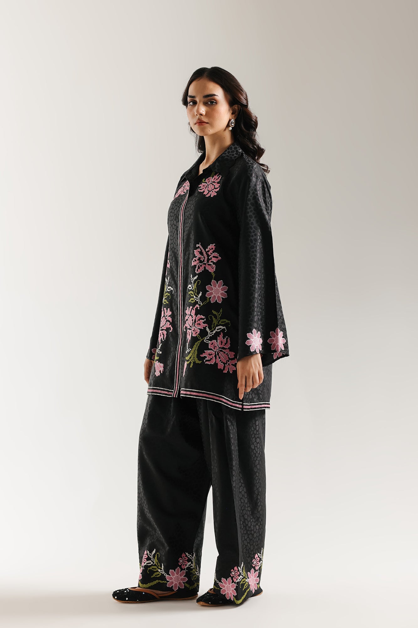 EMBROIDERED SUIT (E6627/102/902) - Image 2