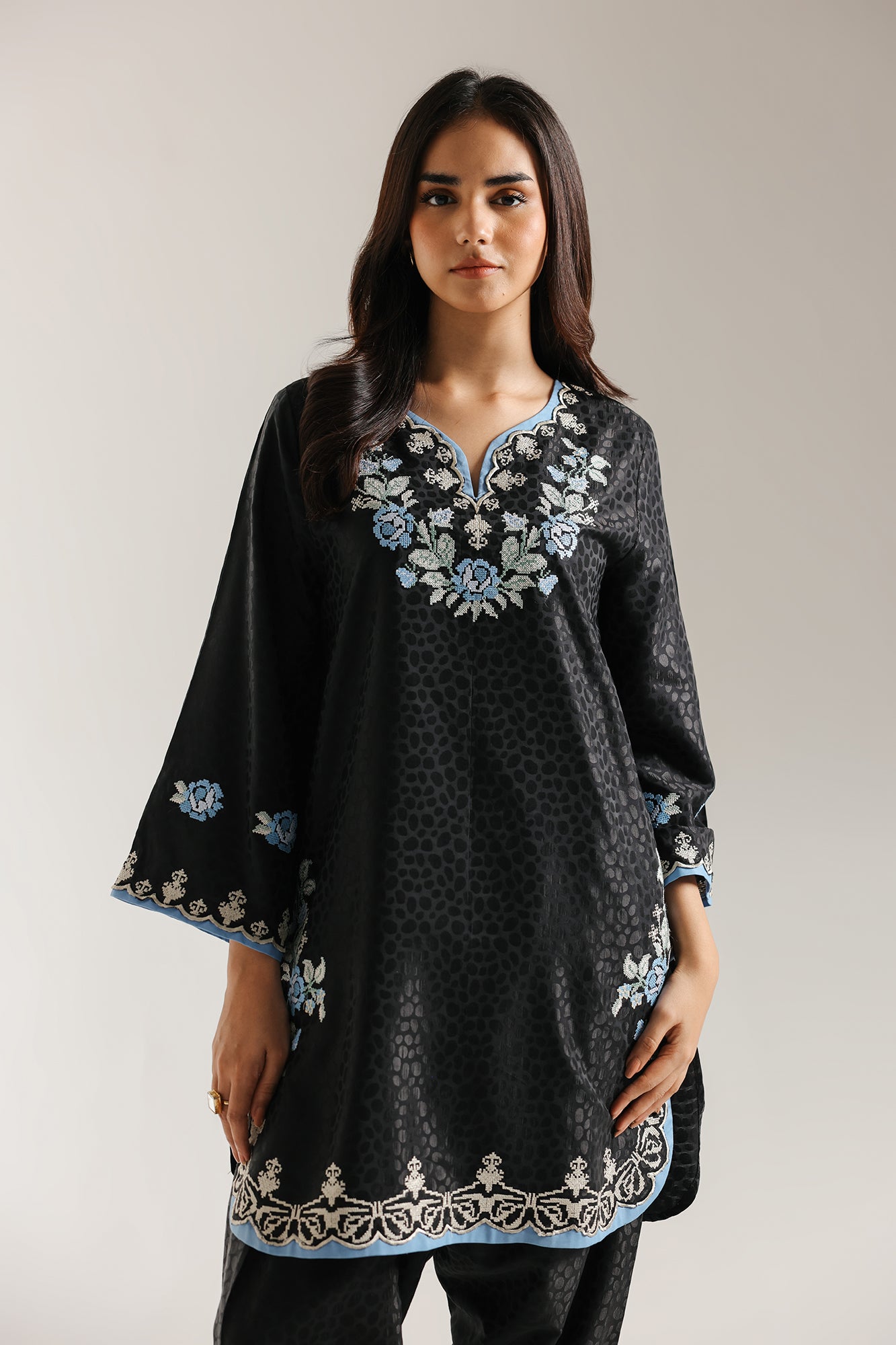EMBROIDERED SUIT (E6629/102/902) - Image 5