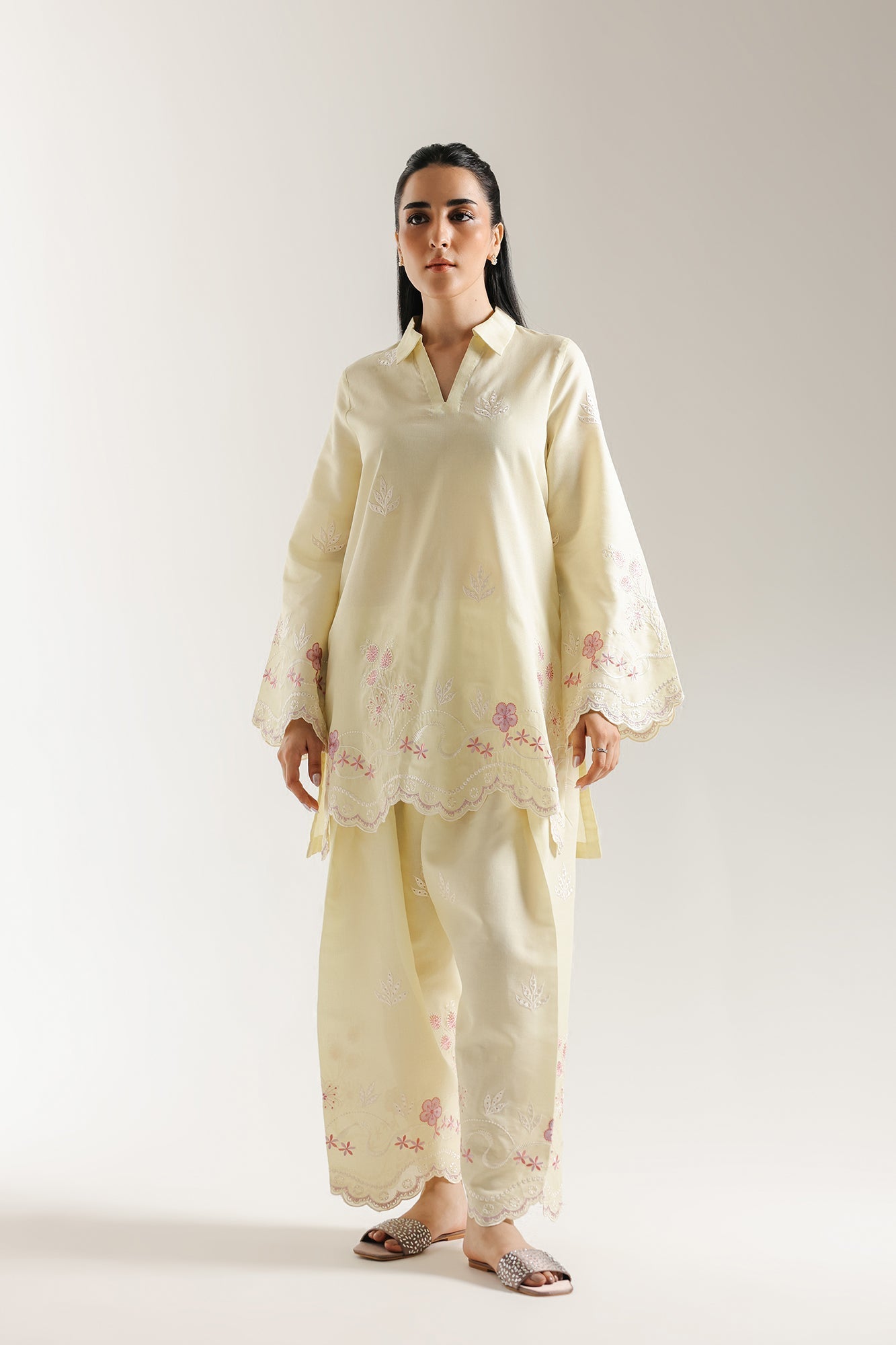 EMBROIDERED SUIT (E6640/102/129) - Image 2