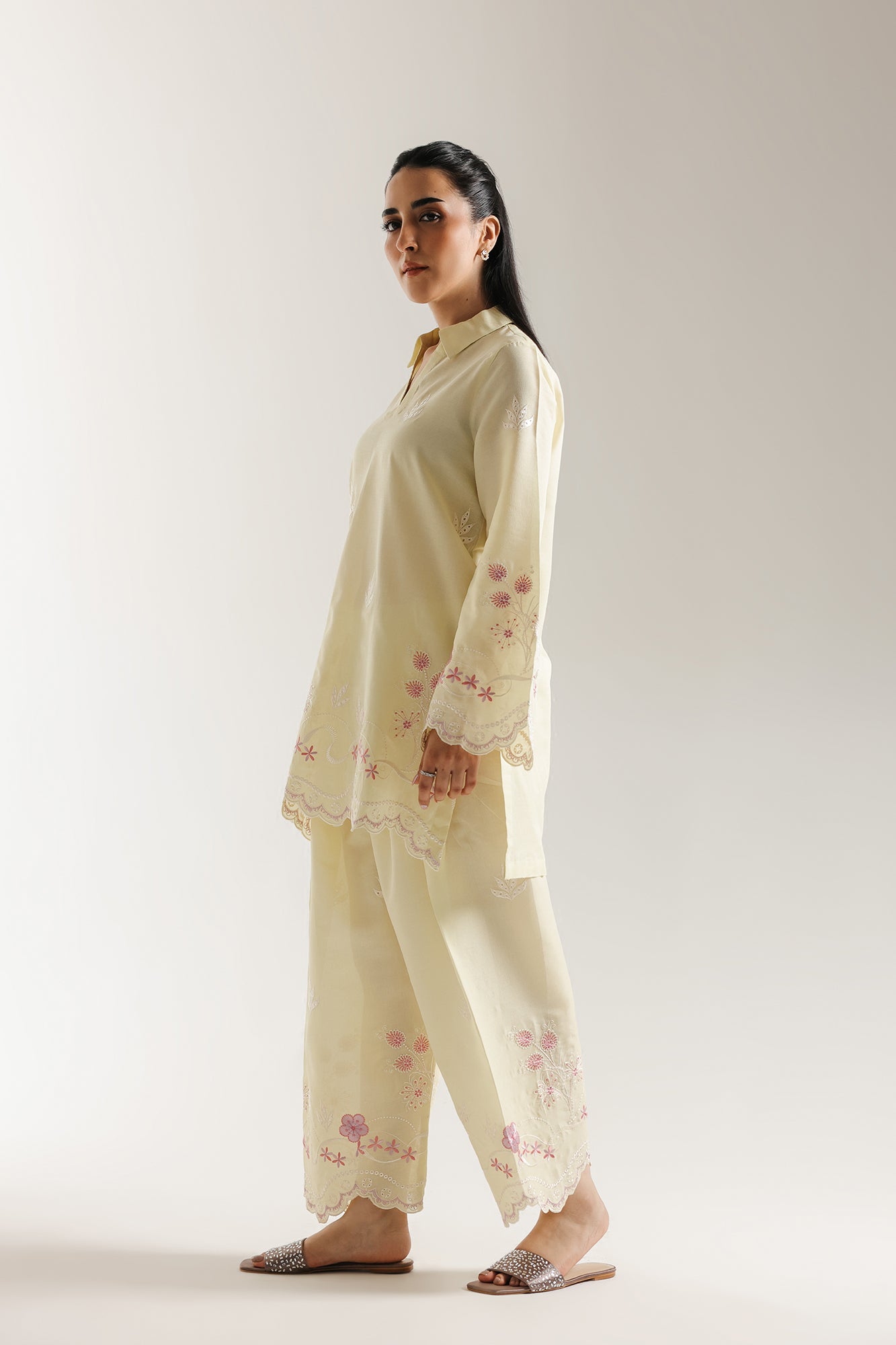 EMBROIDERED SUIT (E6640/102/129) - Image 3