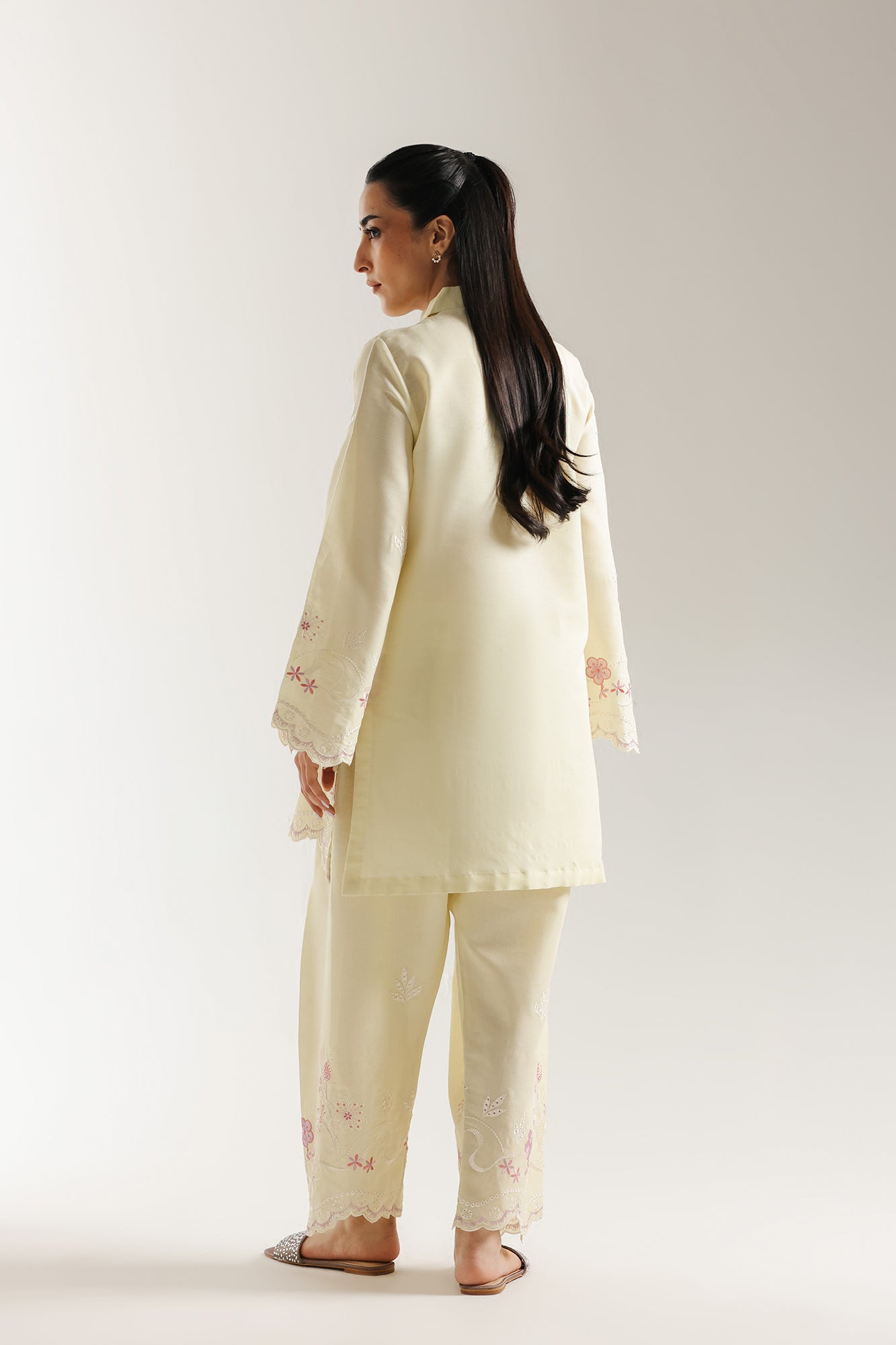 EMBROIDERED SUIT (E6640/102/129) - Image 4