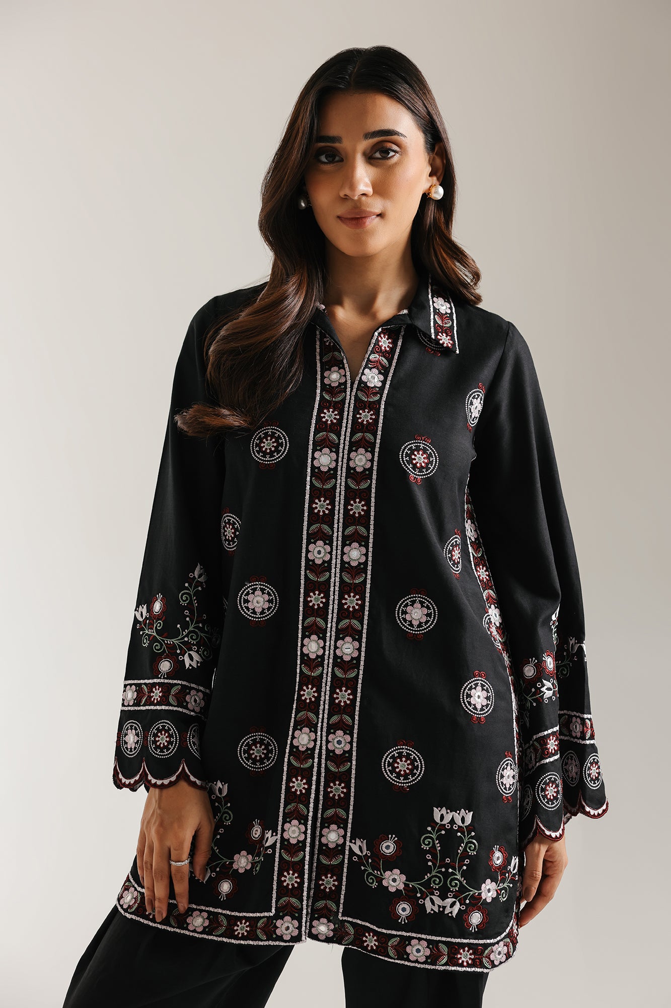 EMBROIDERED SUIT (E6653/102/901) - Image 4