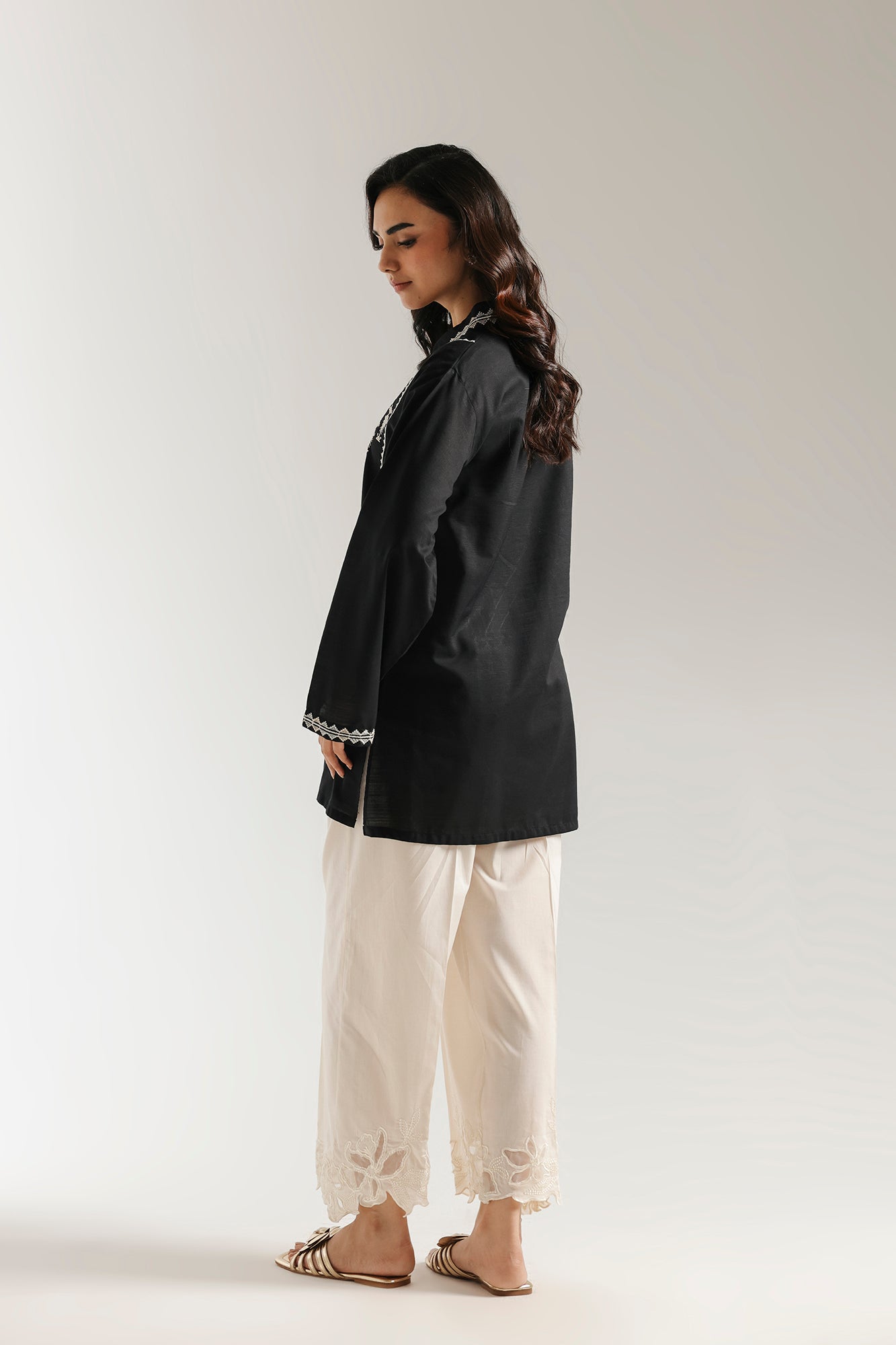 PRINTED KURTI (E6655/102/902) - Image 4