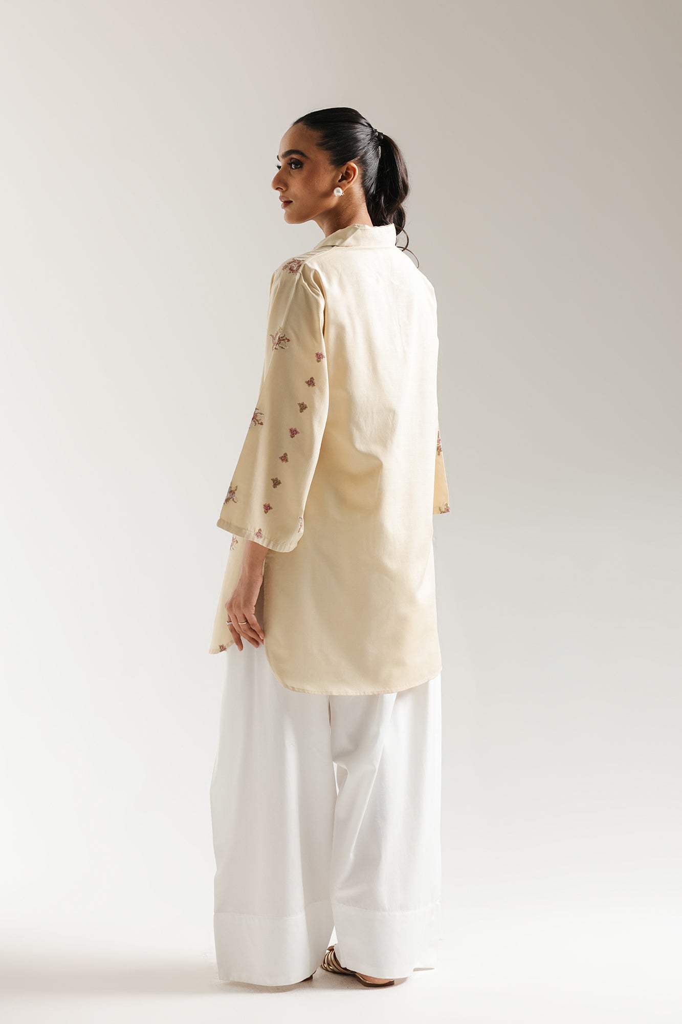 PRINTED KURTI (E6661/102/110) - Image 4