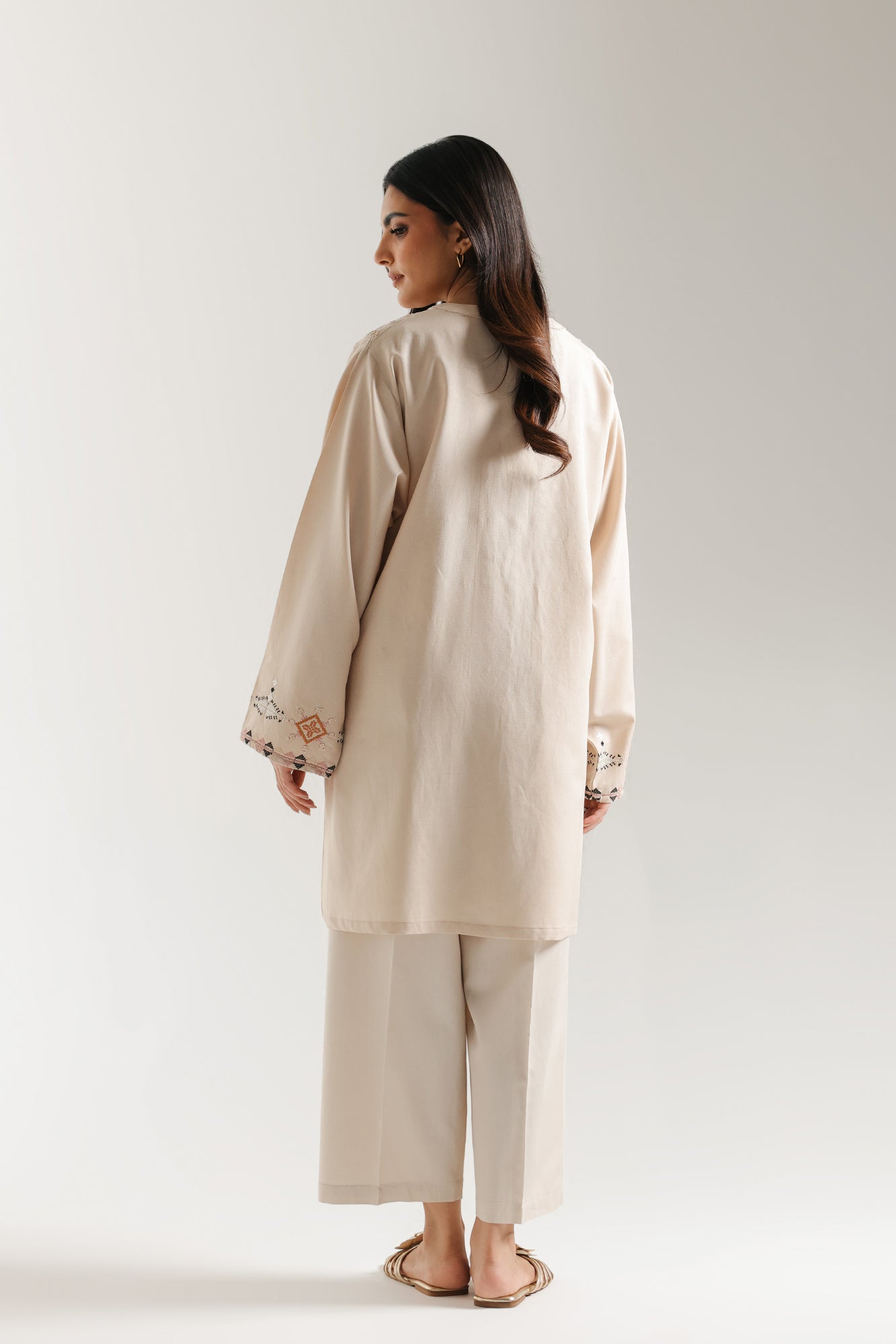 EMBROIDERED KURTI (E6662/102/004) - Image 4