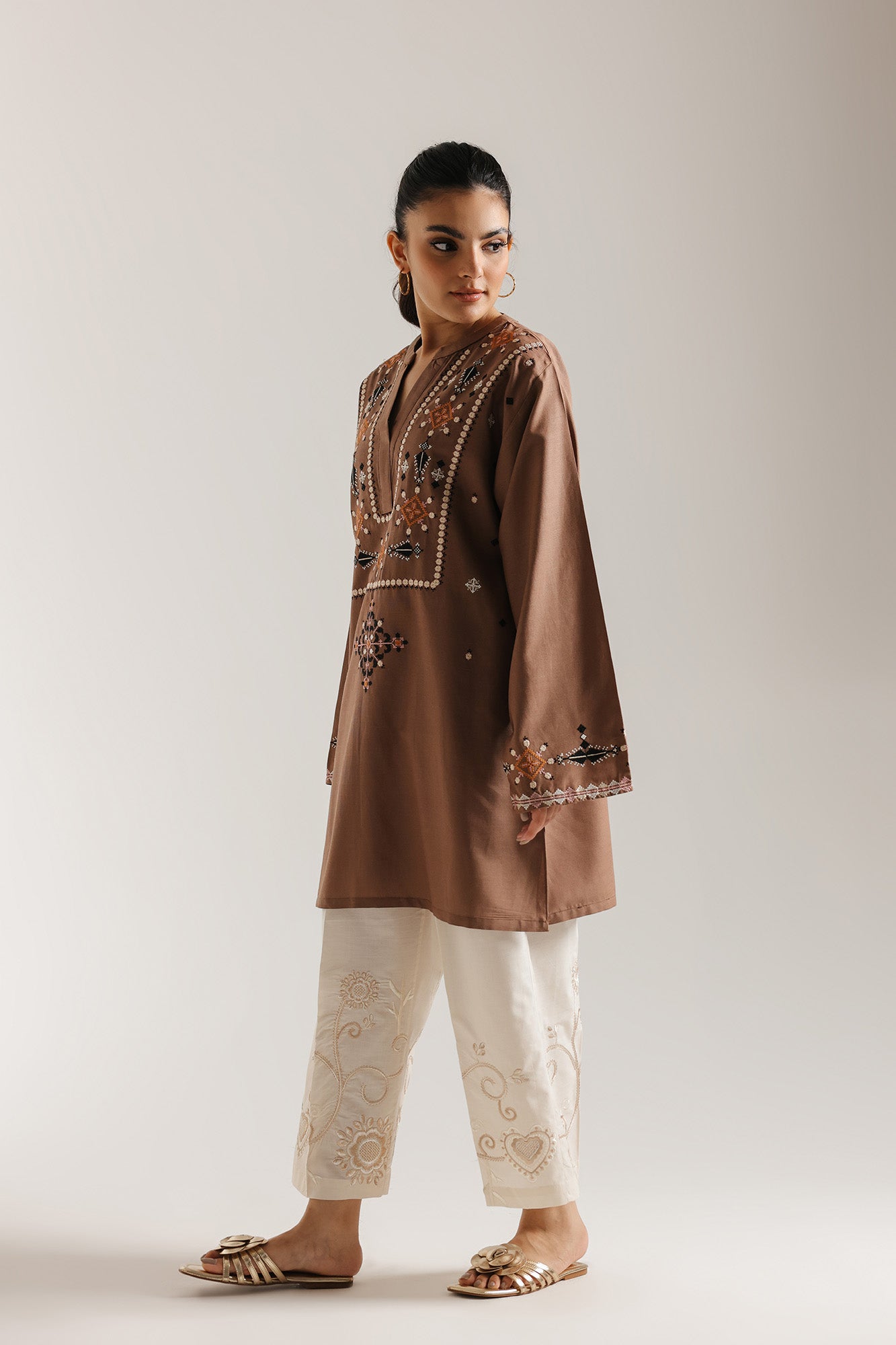 EMBROIDERED KURTI (E6662/102/803) - Image 2