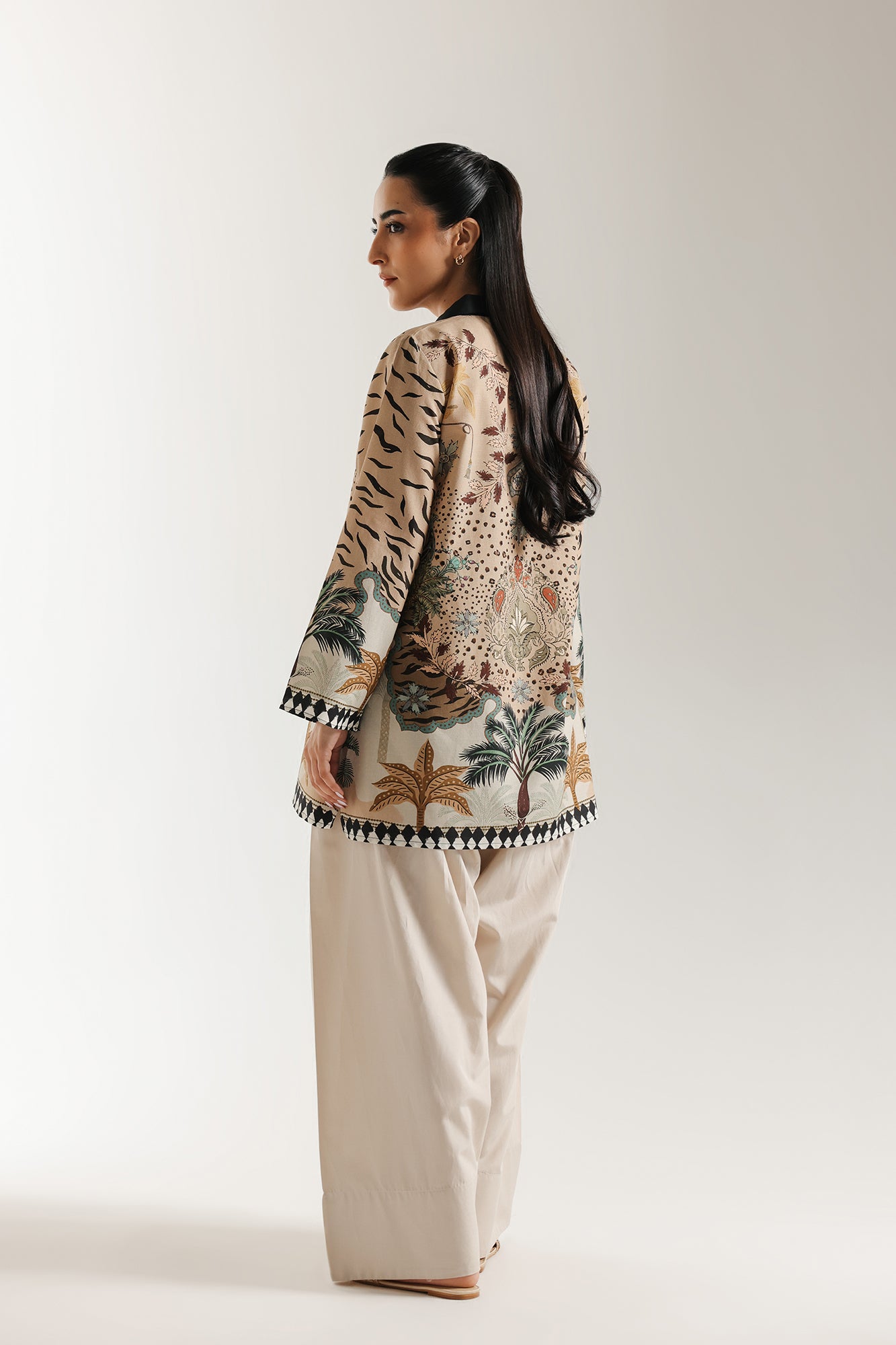 PRINTED KURTI (E6664/102/006) - Image 3