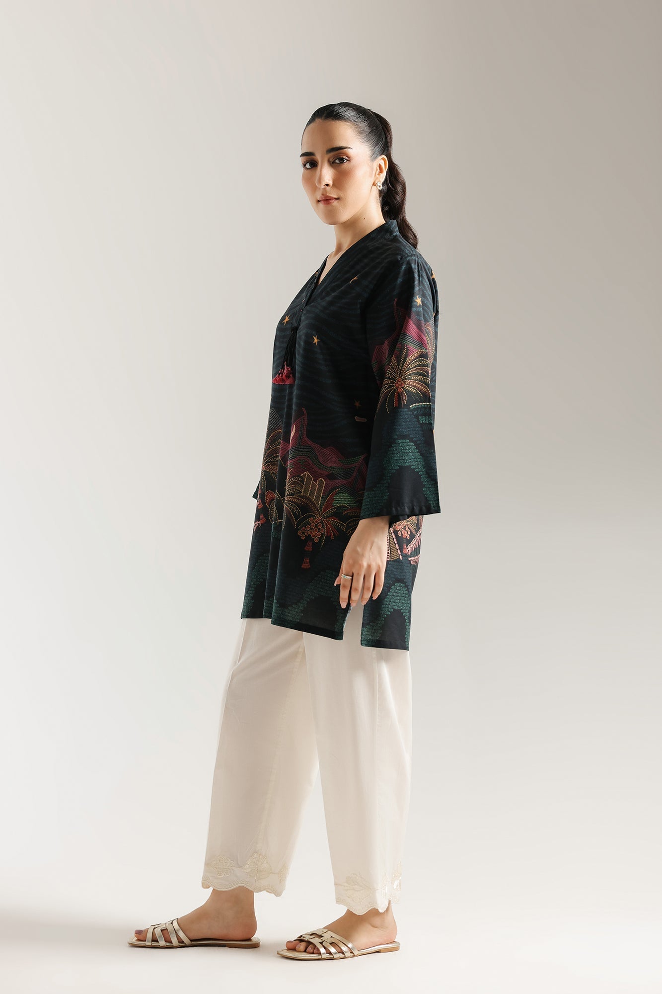 PRINTED KURTI (E6665/102/902) - Image 3