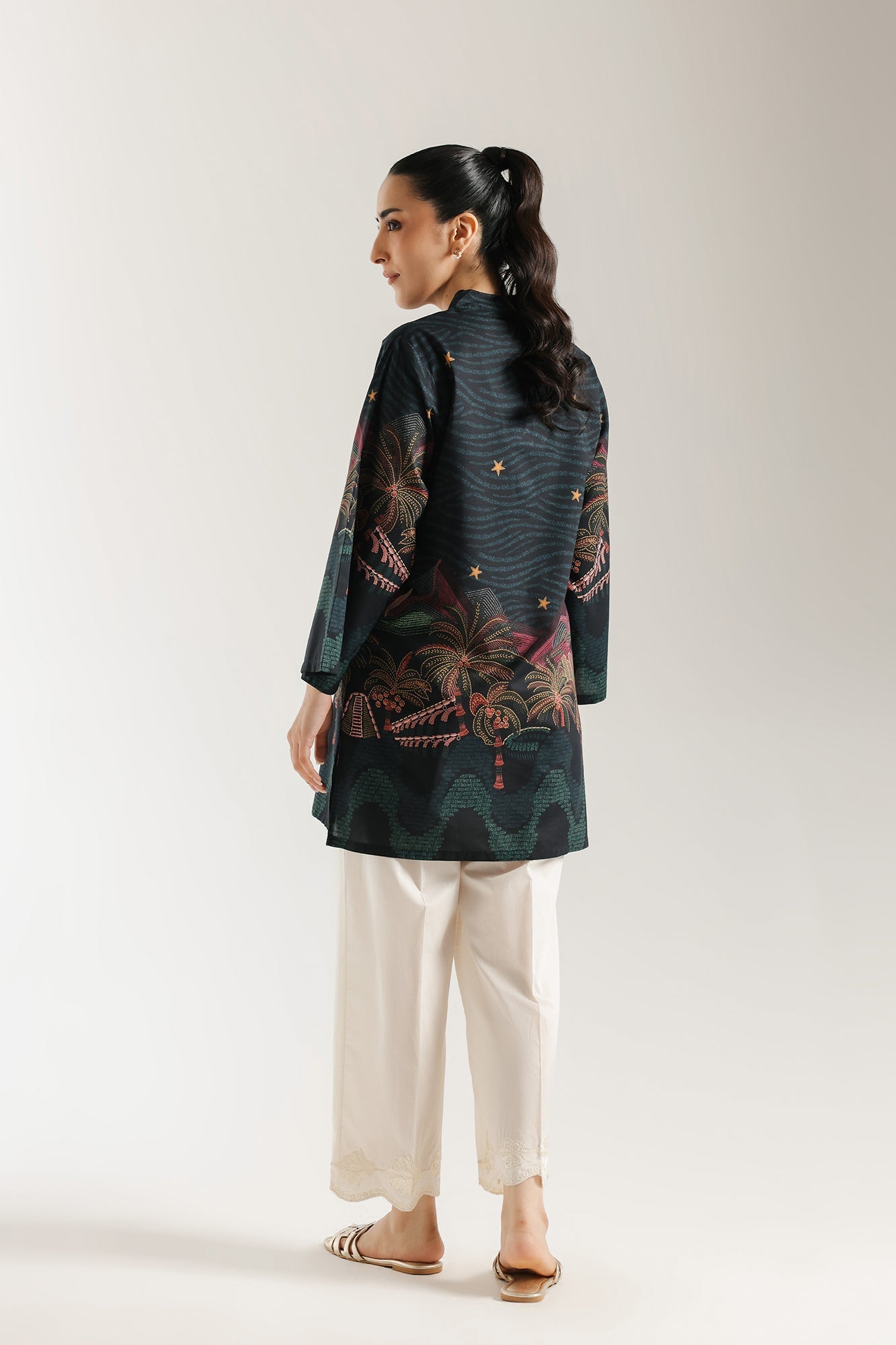 PRINTED KURTI (E6665/102/902) - Image 4