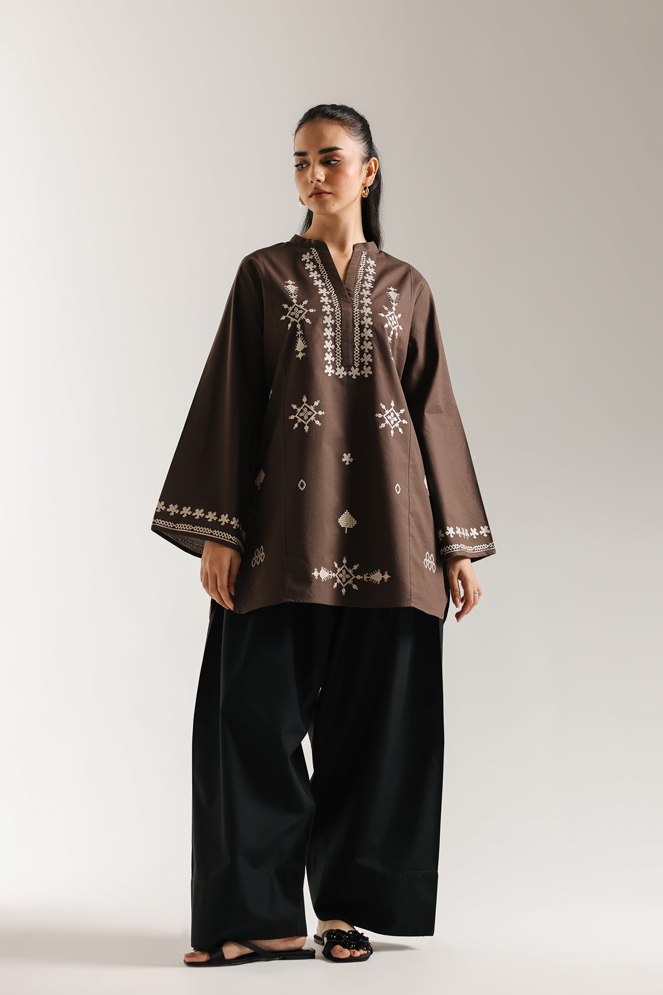 EMBROIDERED SHIRT (E6671/102/317) - Image 2
