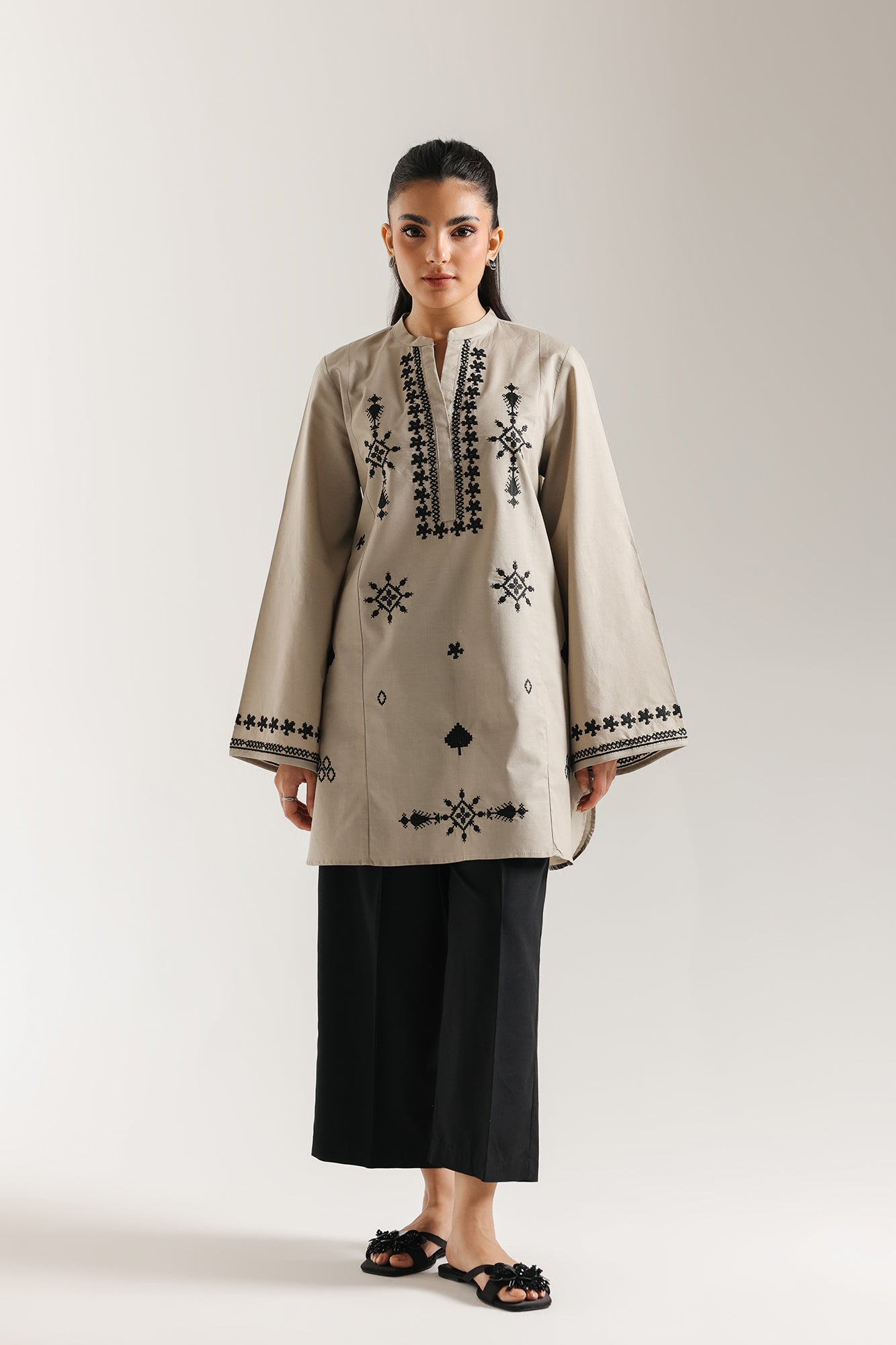 EMBROIDERED SHIRT (E6671/102/817) - Image 2