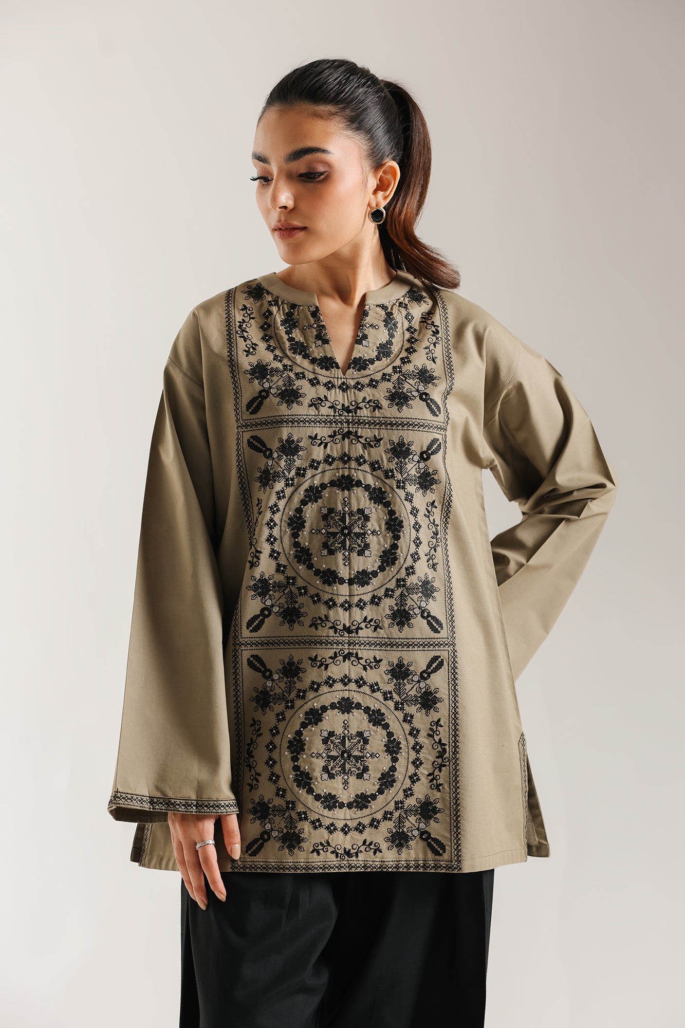EMBROIDERED SHIRT (E6673/102/113)