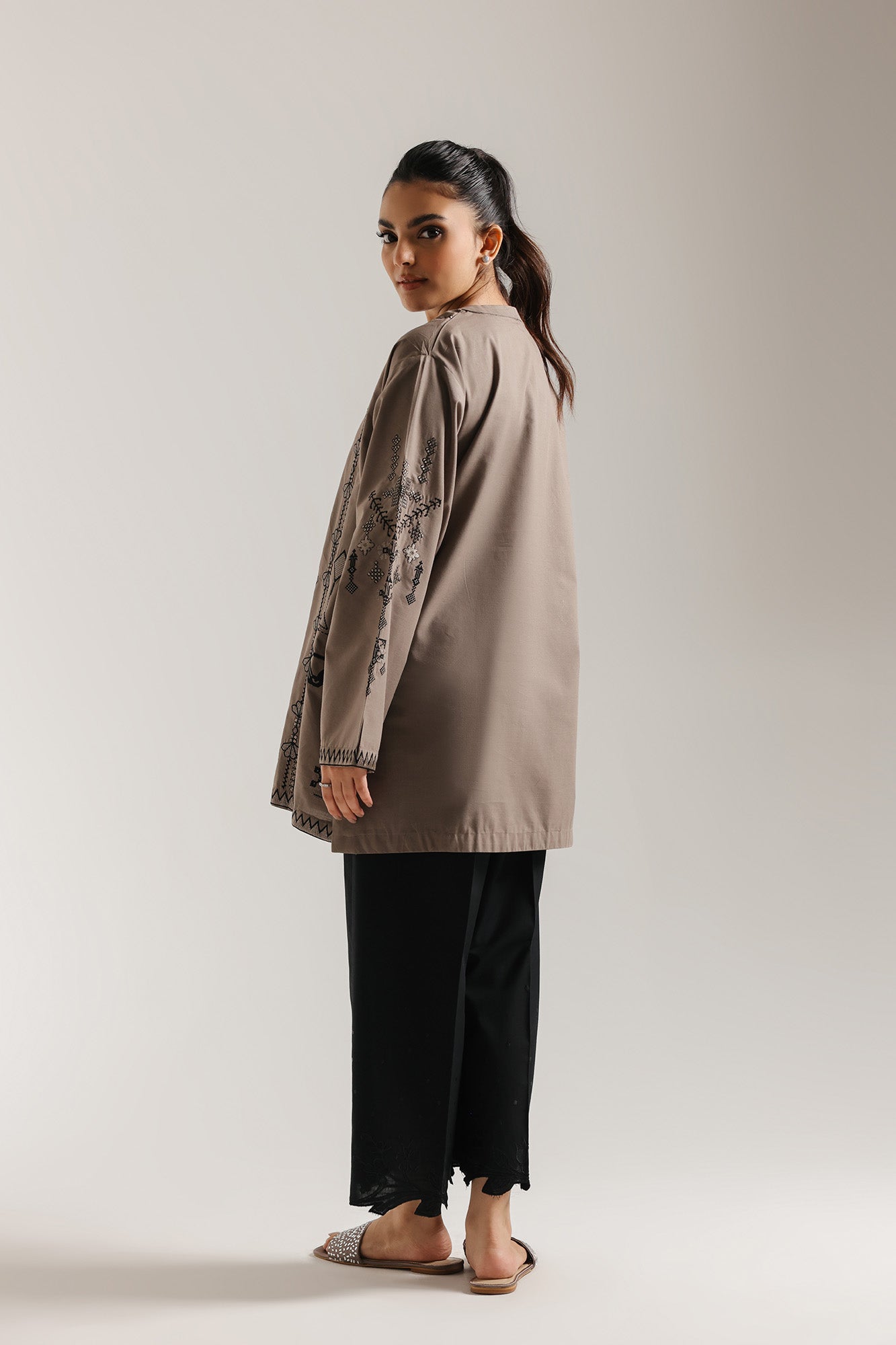 EMBROIDERED SHIRT (E6674/102/903) - Image 3