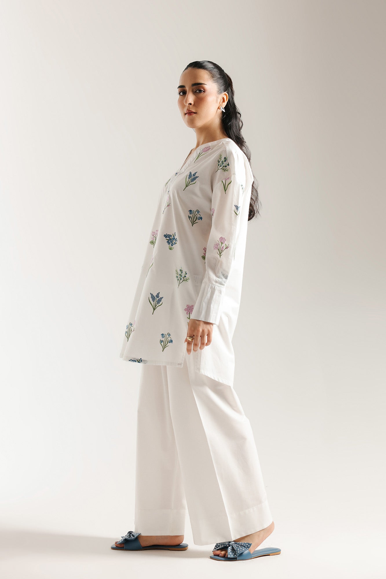 EMBROIDERED SHIRT (E6972/102/001) - Image 3