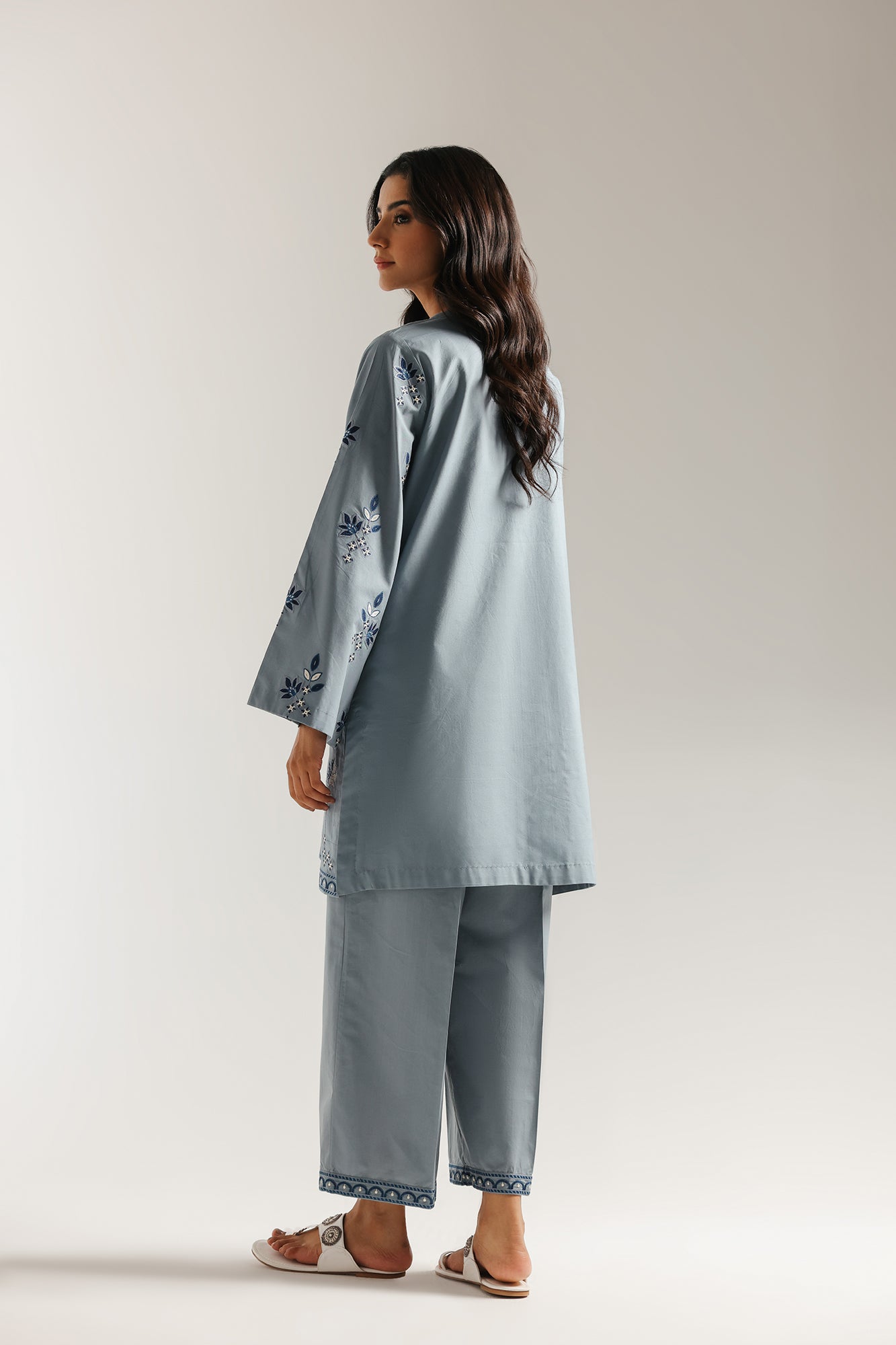 EMBROIDERED SUIT (E6973/102/605) - Image 4