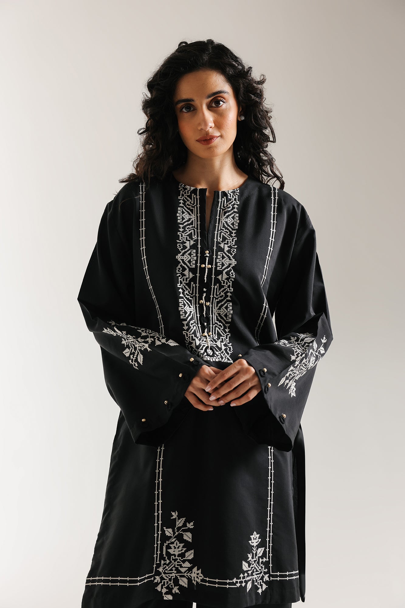 EMBROIDERED SUIT (E6979/102/901) - Image 5