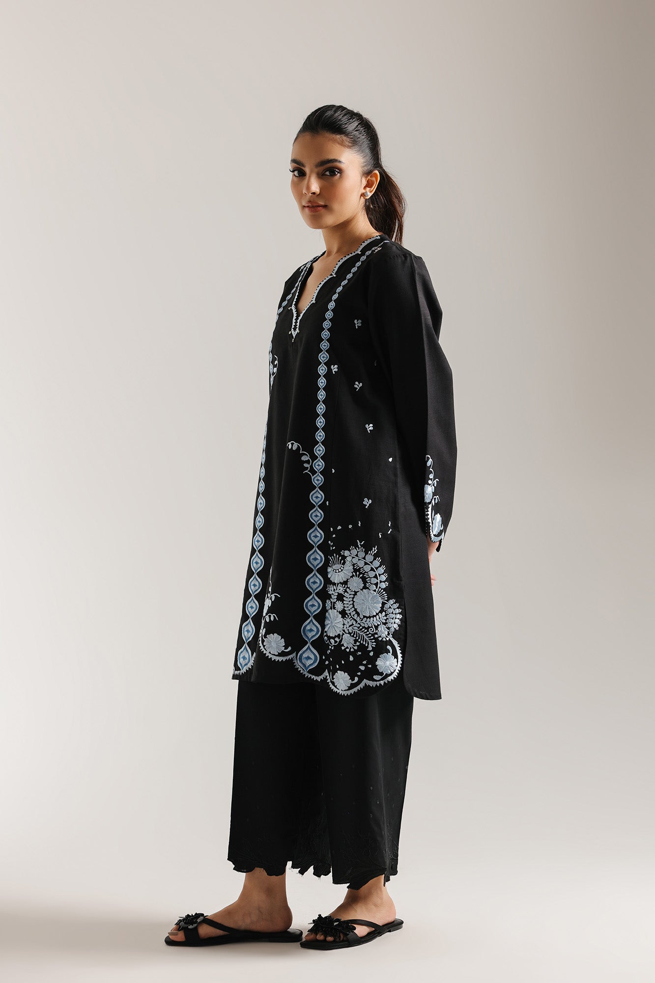 EMBROIDERED SHIRT (E6989/102/902) - Image 3