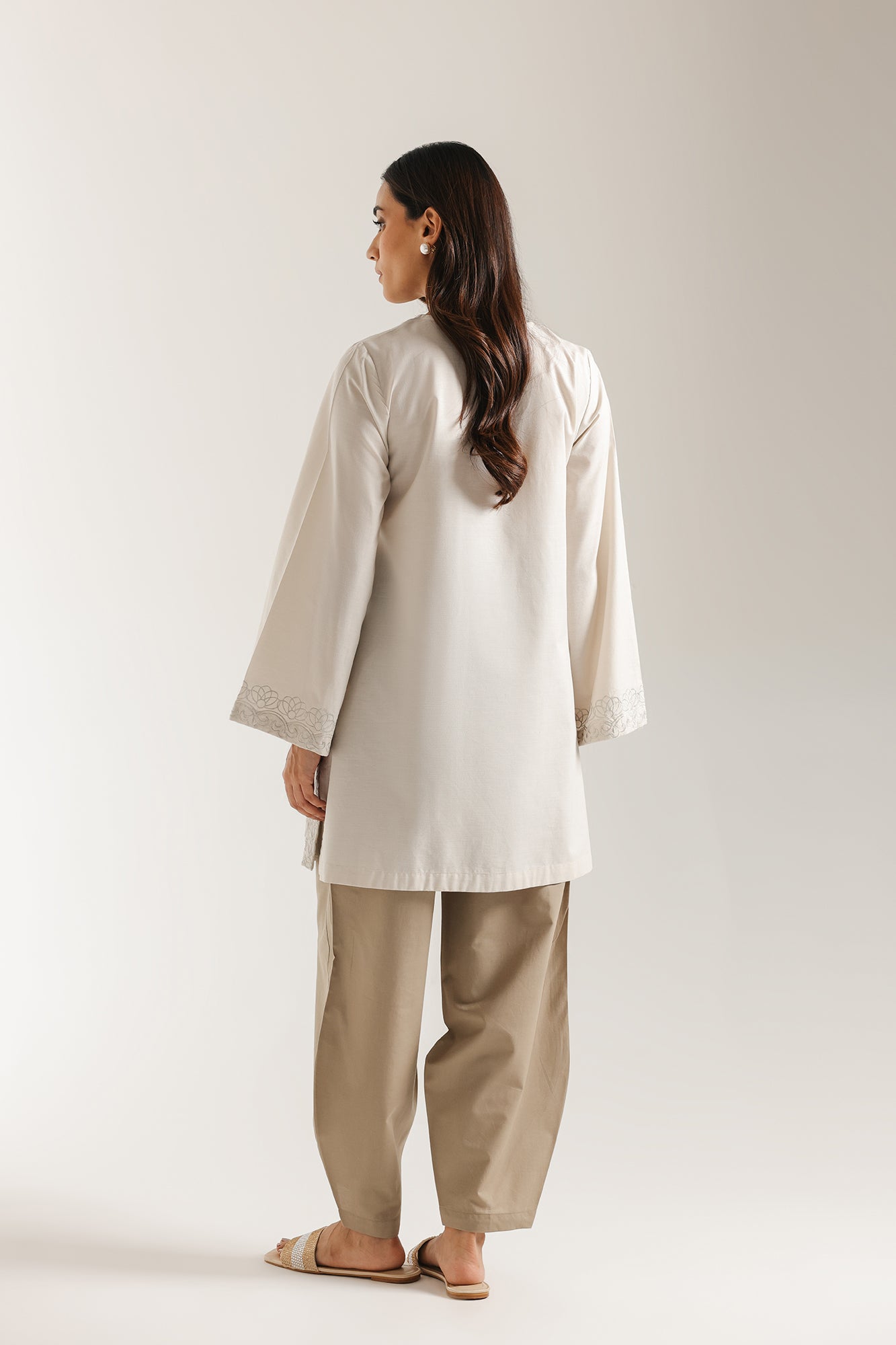 EMBROIDERED SUIT (E7005/102/002) - Image 3