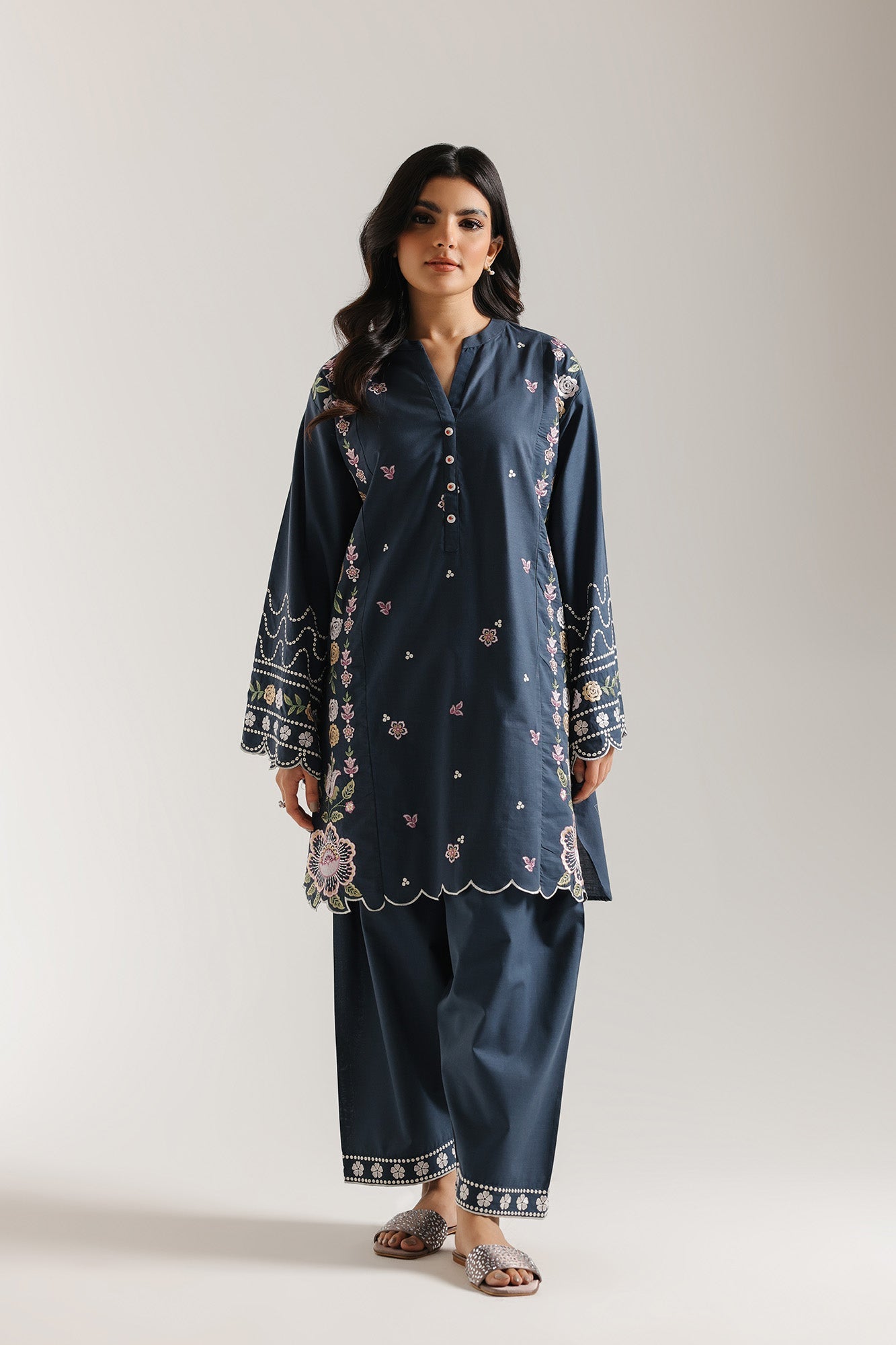 EMBROIDERED SUIT (E7006/102/622) - Image 2