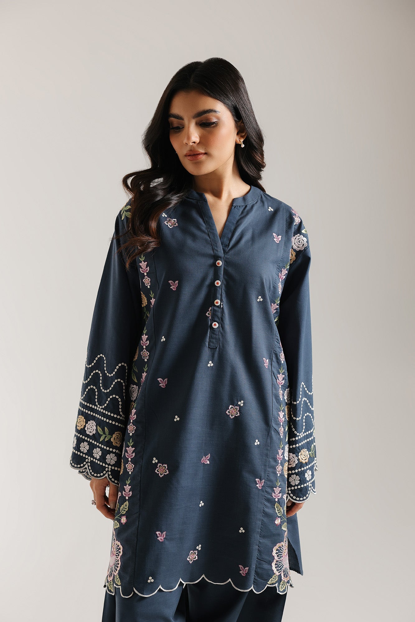 EMBROIDERED SUIT (E7006/102/622) - Image 5