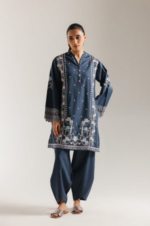 EMBROIDERED SUIT (E7007/102/622)