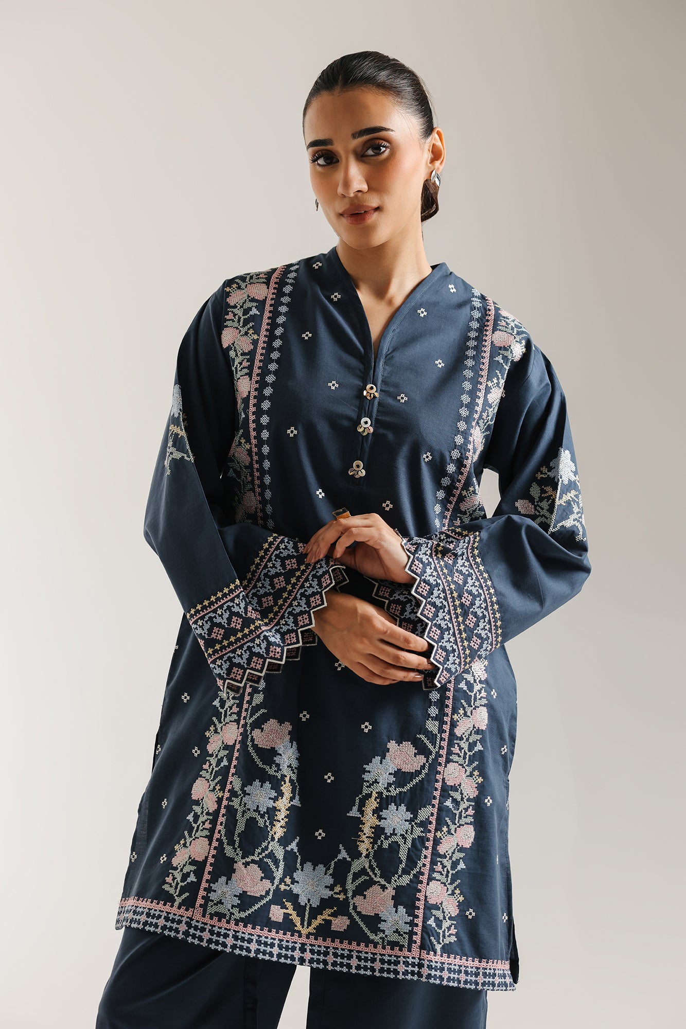 EMBROIDERED SUIT (E7007/102/622) - Image 4