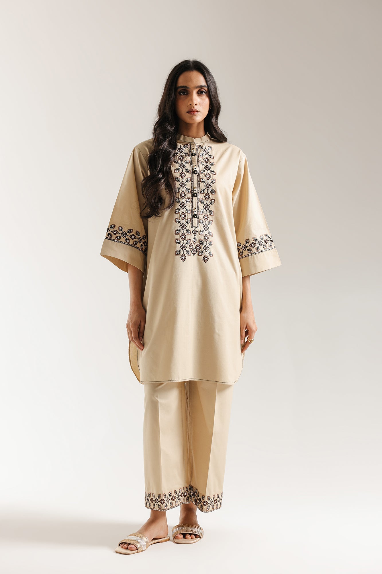 EMBROIDERED SUIT (E7009/102/112) - Image 2