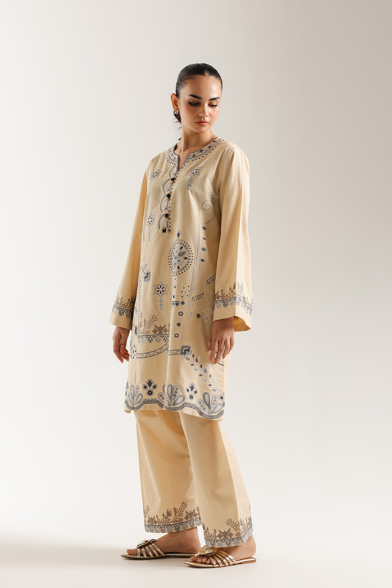 EMBROIDERED SUIT (E7012/102/112) - Image 2