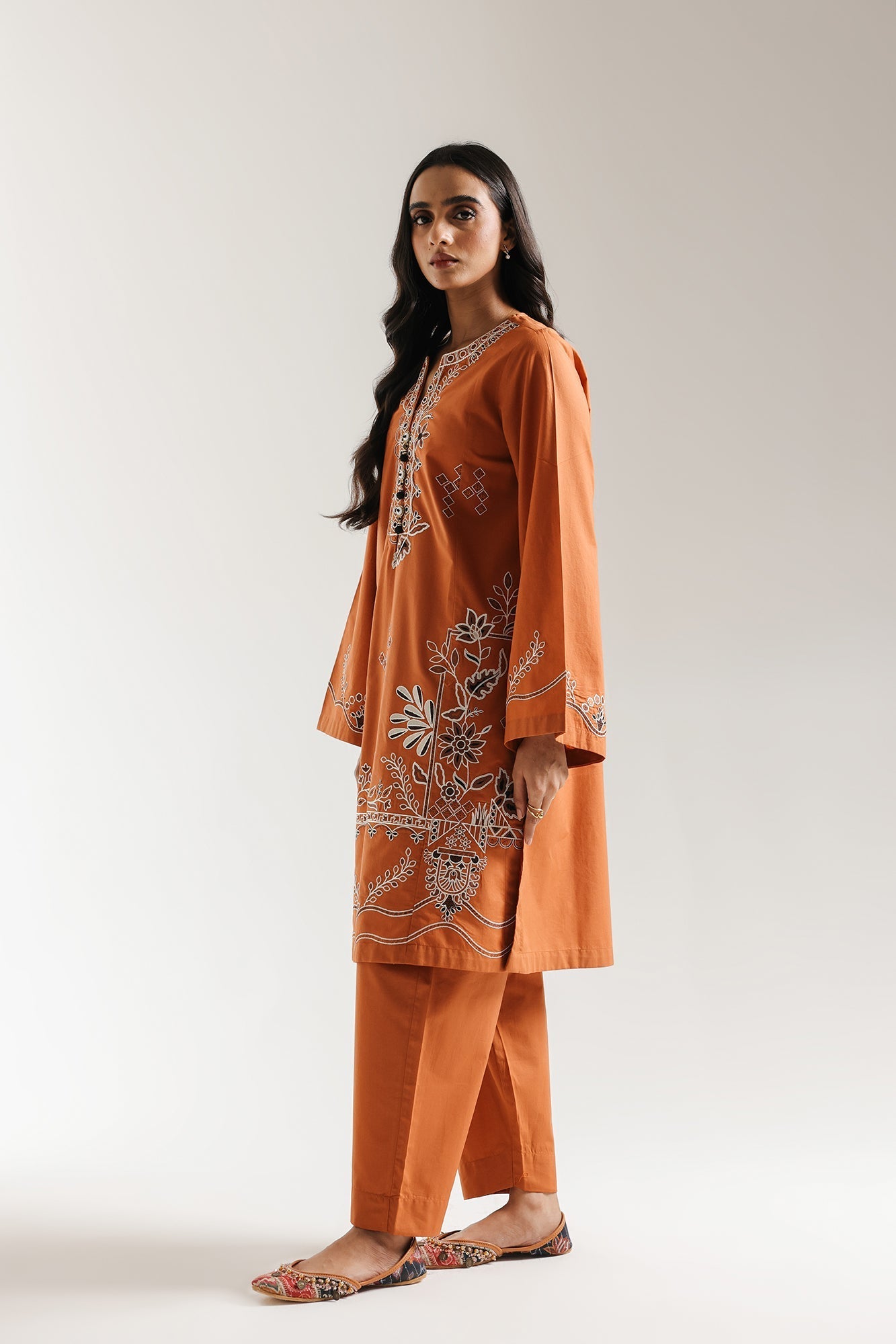 EMBROIDERED SUIT (E7014/102/214) - Image 3