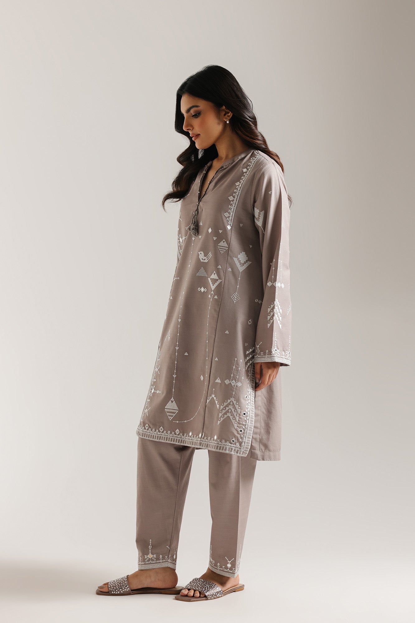EMBROIDERED SUIT (E7033/102/817) - Image 2