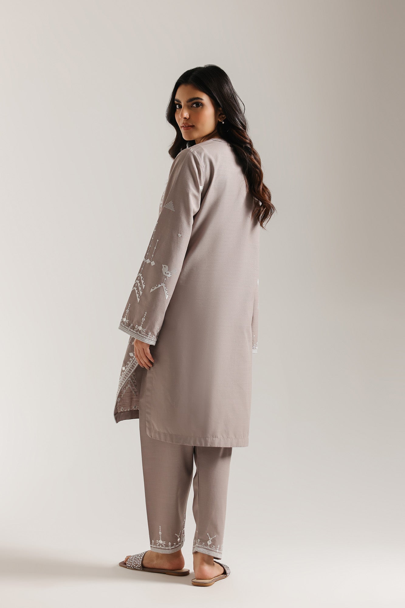 EMBROIDERED SUIT (E7033/102/817) - Image 3