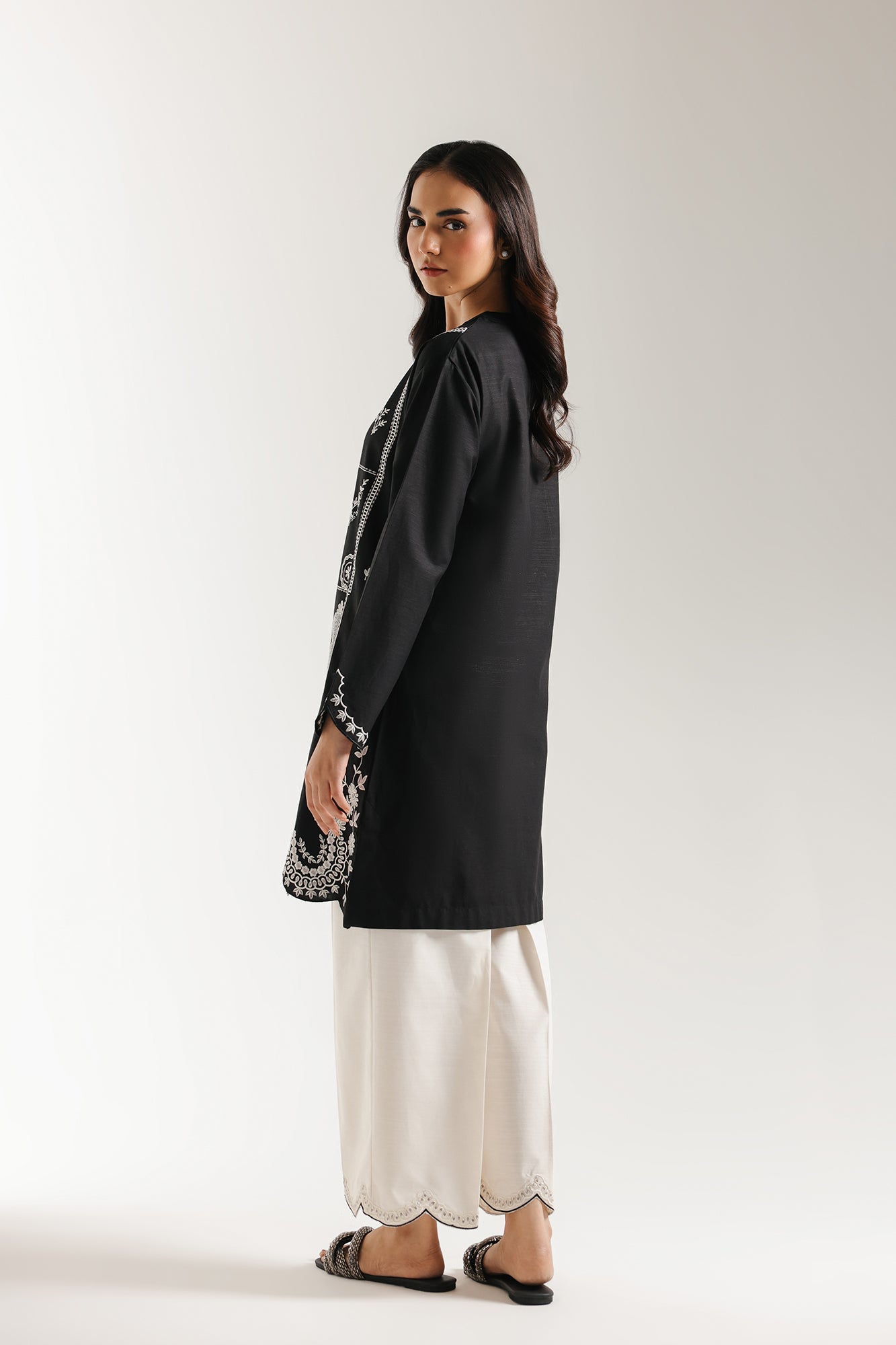 EMBROIDERED SUIT (E7035/102/902) - Image 3