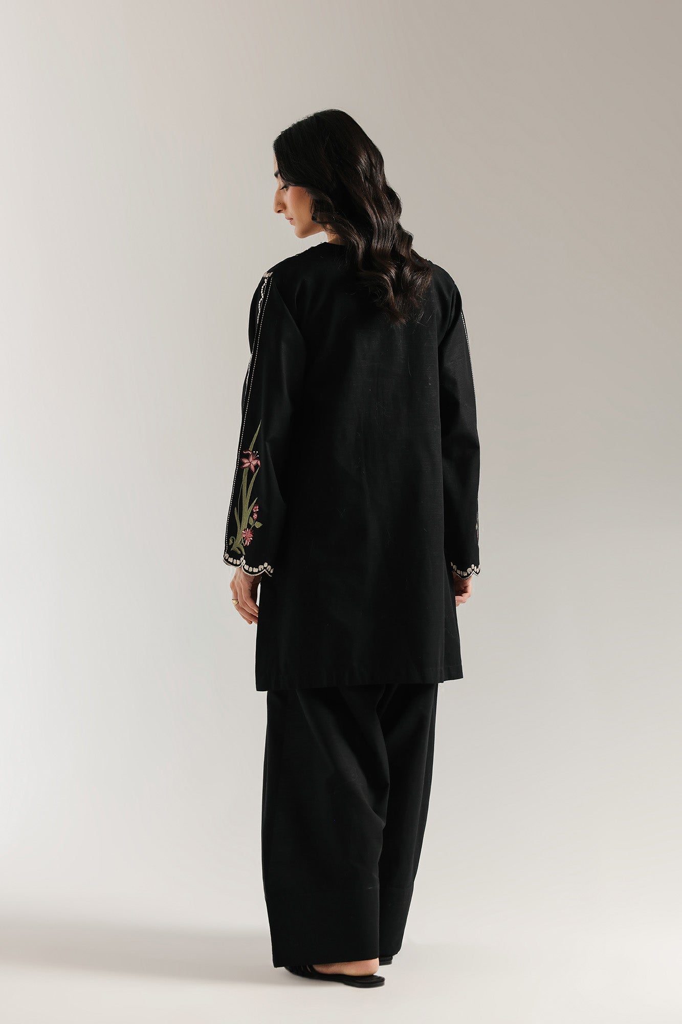 EMBROIDERED SUIT (E7037/102/902) - Image 4