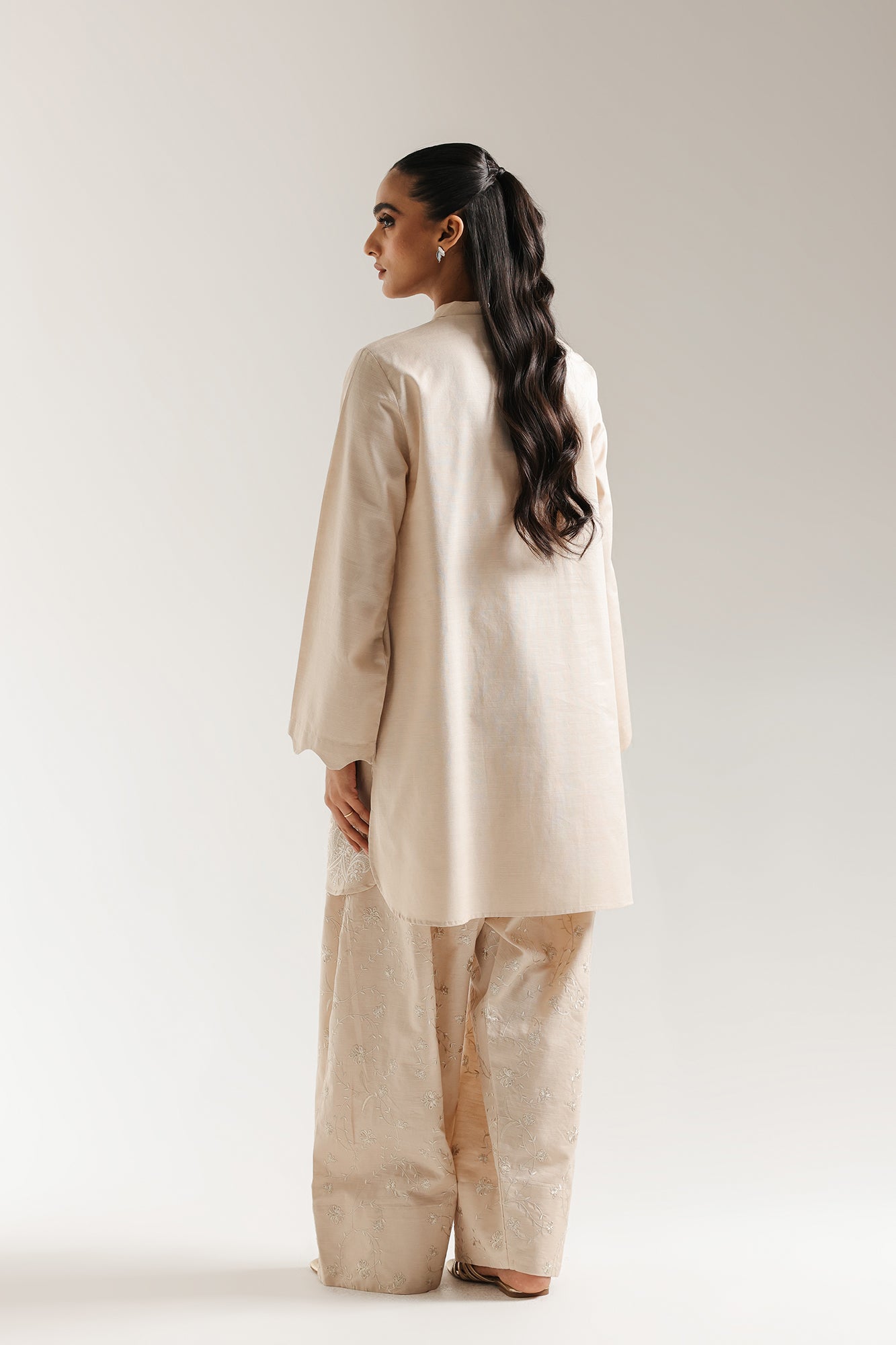 EMBROIDERED SUIT (E7042/102/002) - Image 4