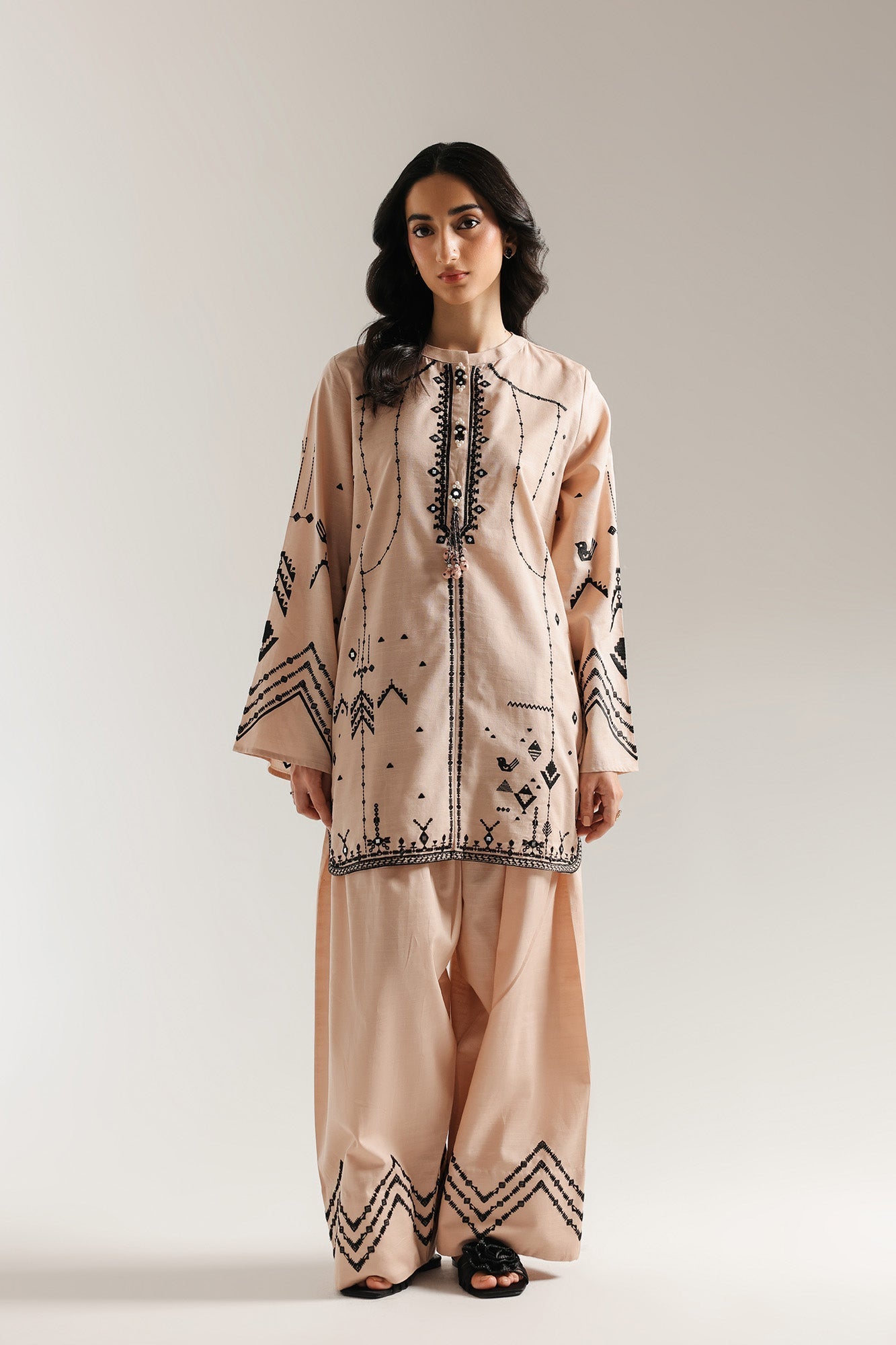 EMBROIDERED SUIT (E7043/102/808) - Image 2
