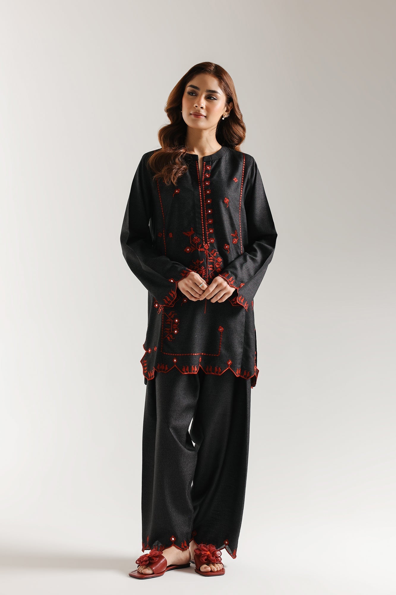 EMBROIDERED SUIT (E7044/102/902) - Image 2