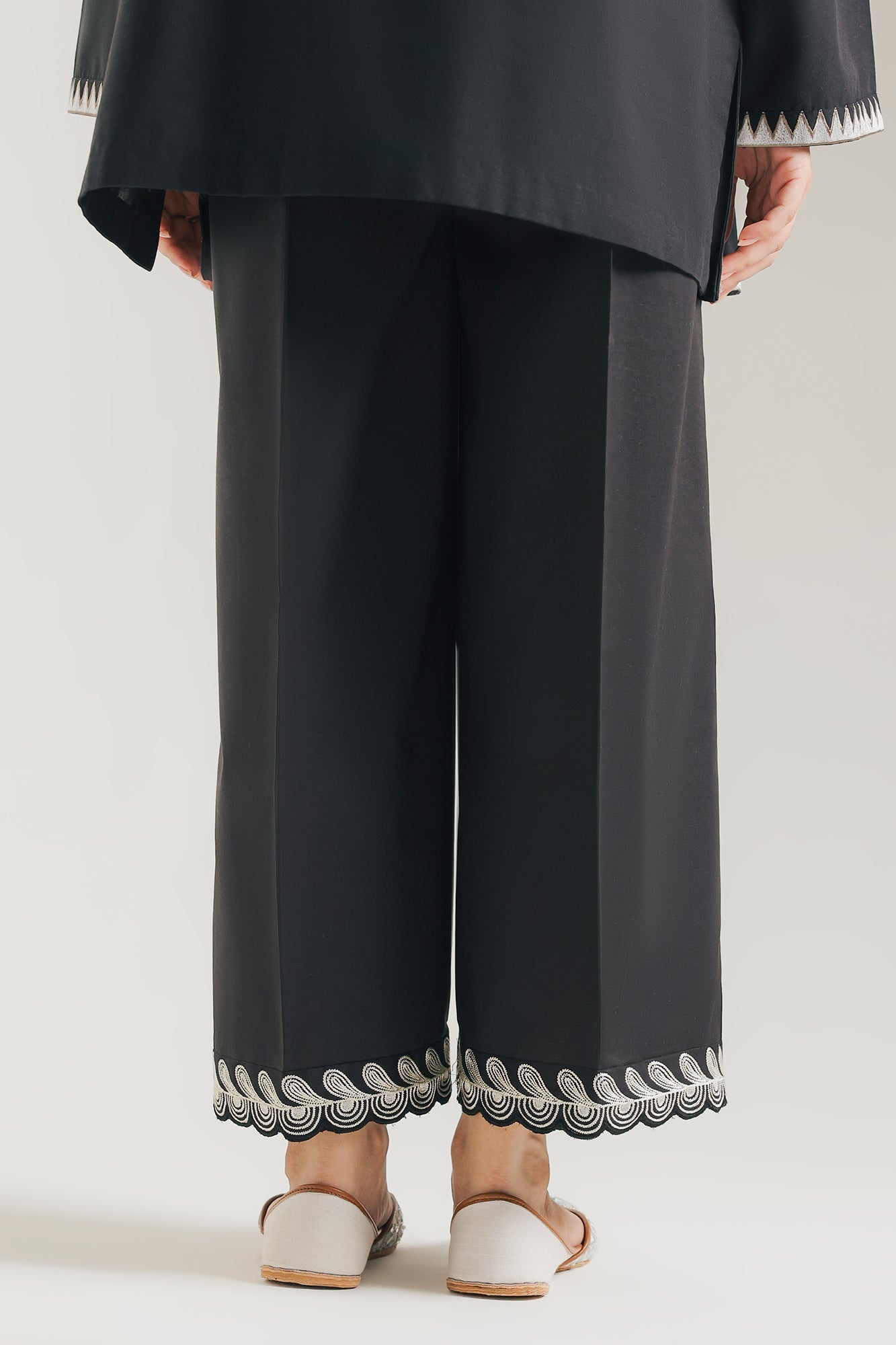 TROUSER (E7052/102/902) - Image 3
