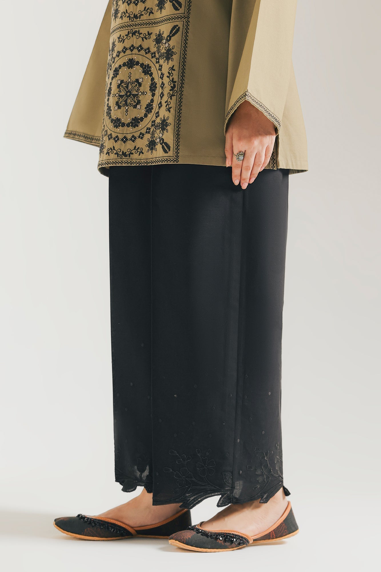 TROUSER (E7054/102/902) - Image 2