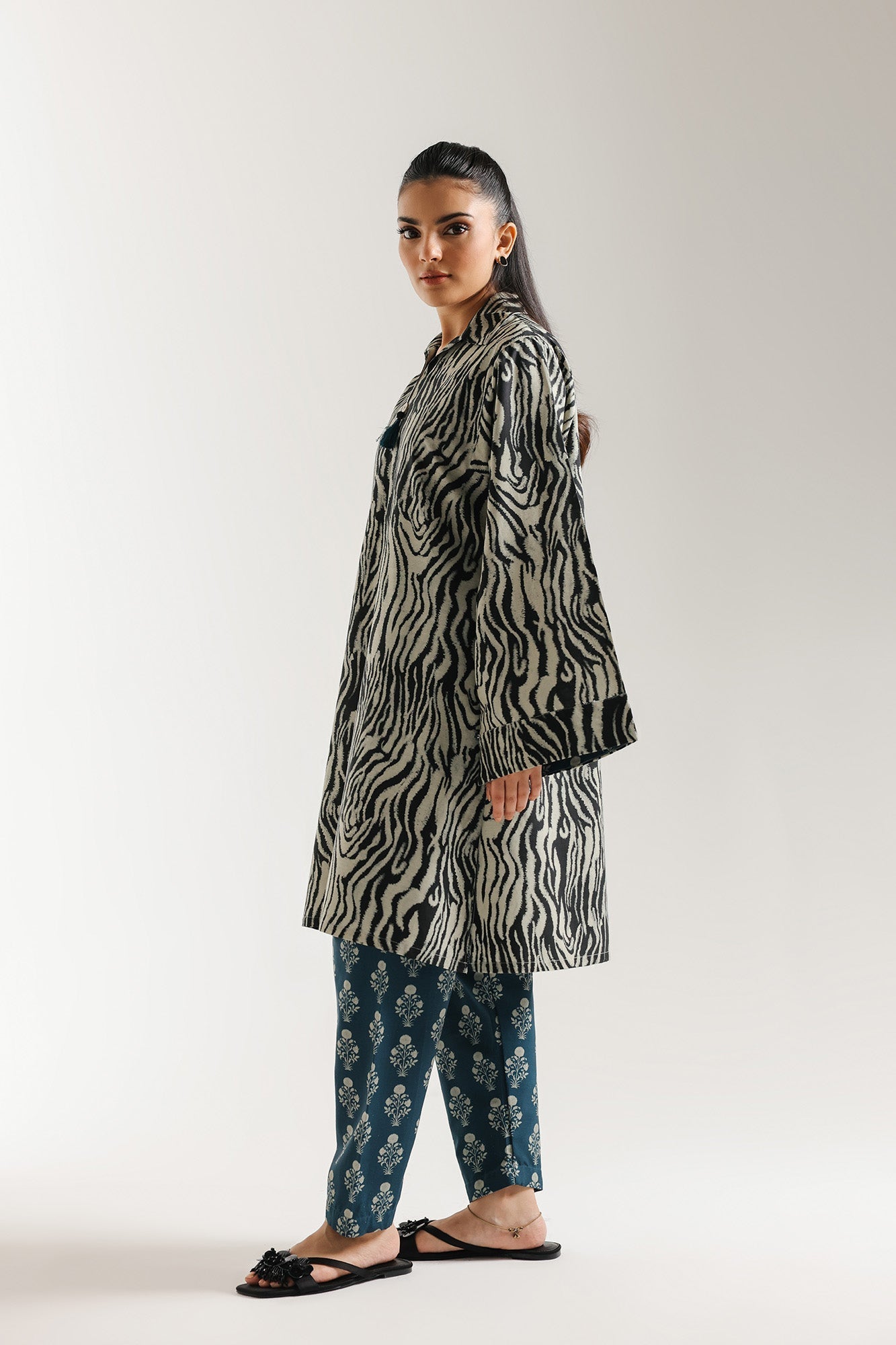 PRINTED SUIT (E7102/102/004) - Image 2