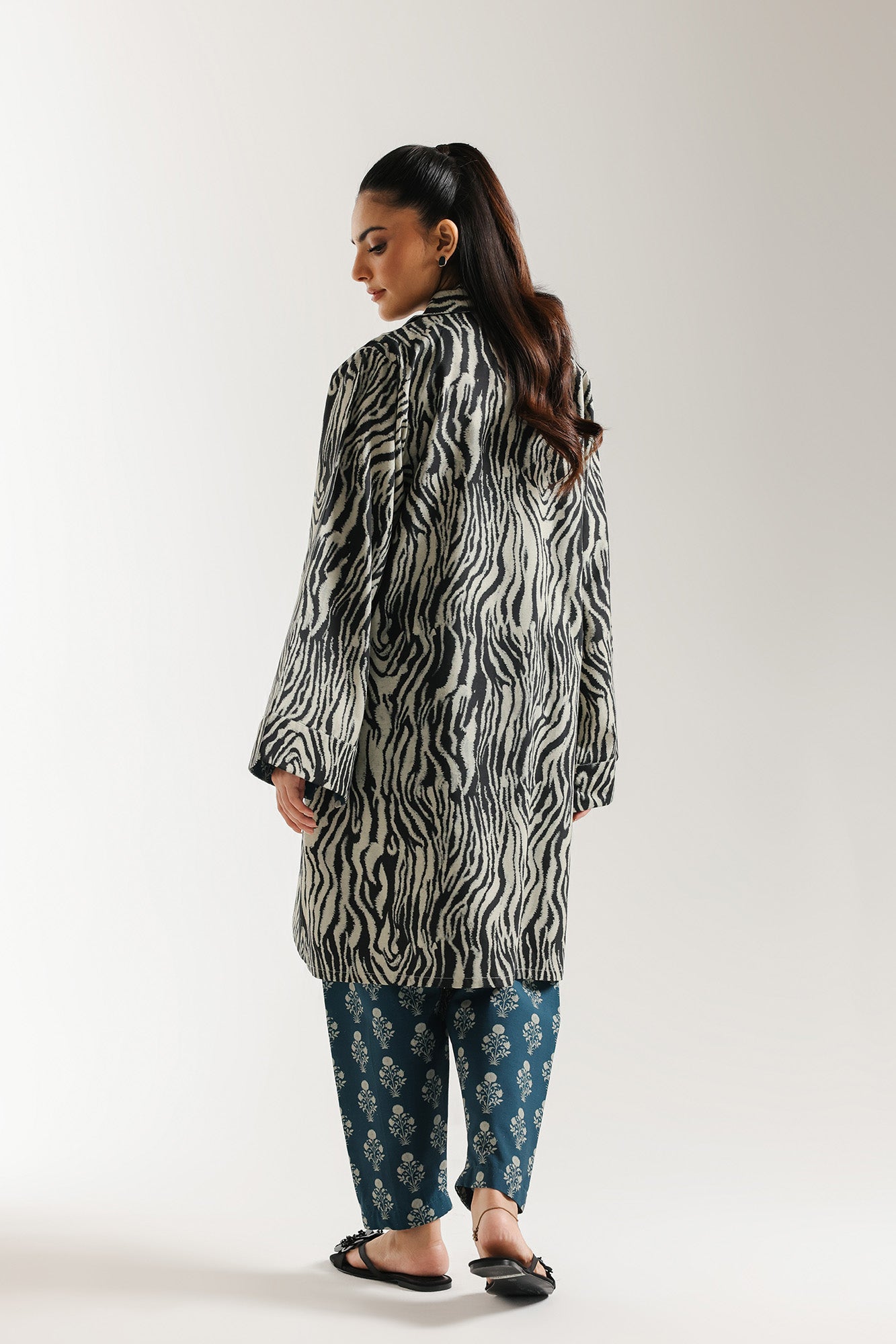 PRINTED SUIT (E7102/102/004) - Image 3