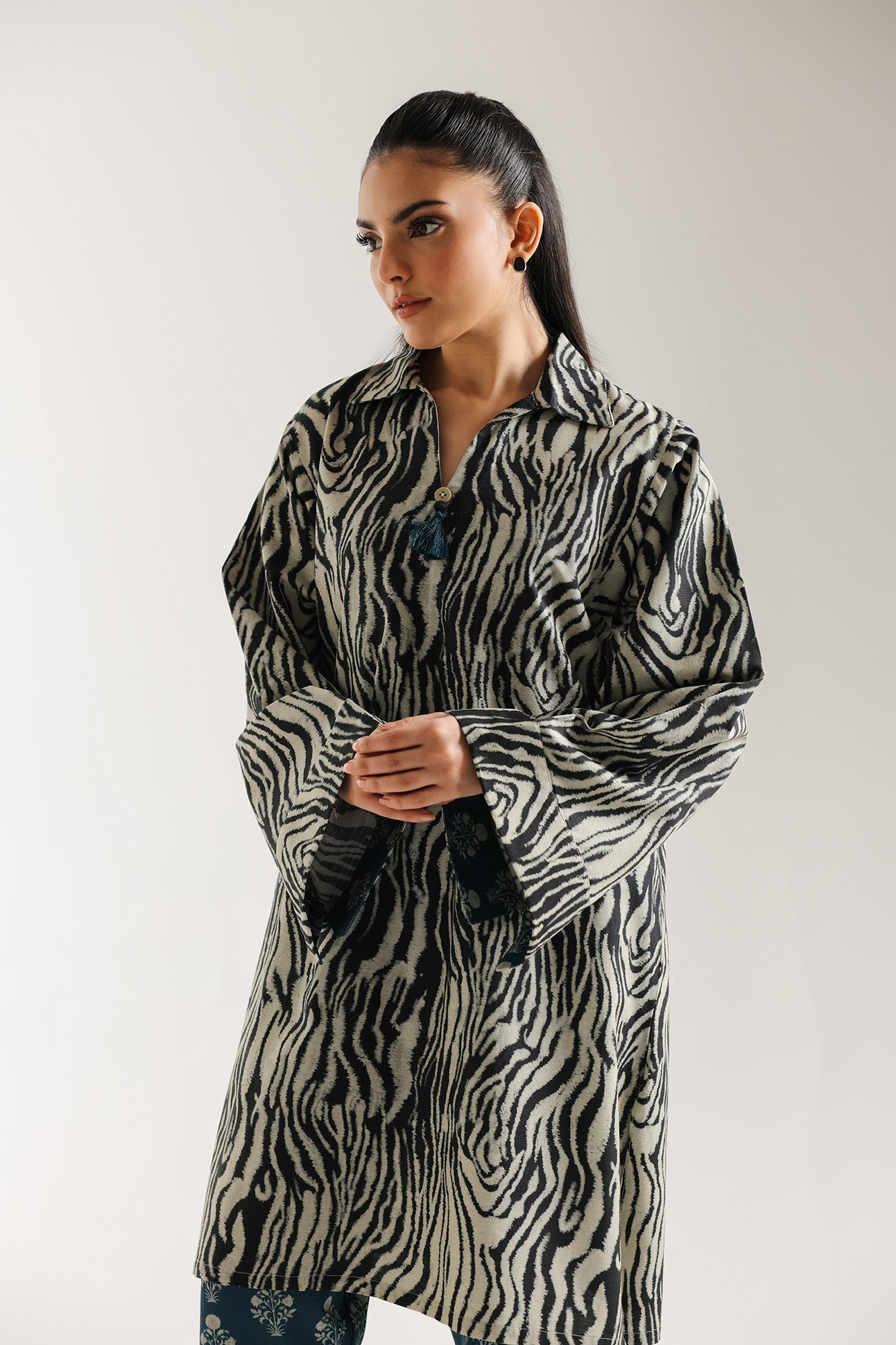 PRINTED SUIT (E7102/102/004) - Image 4