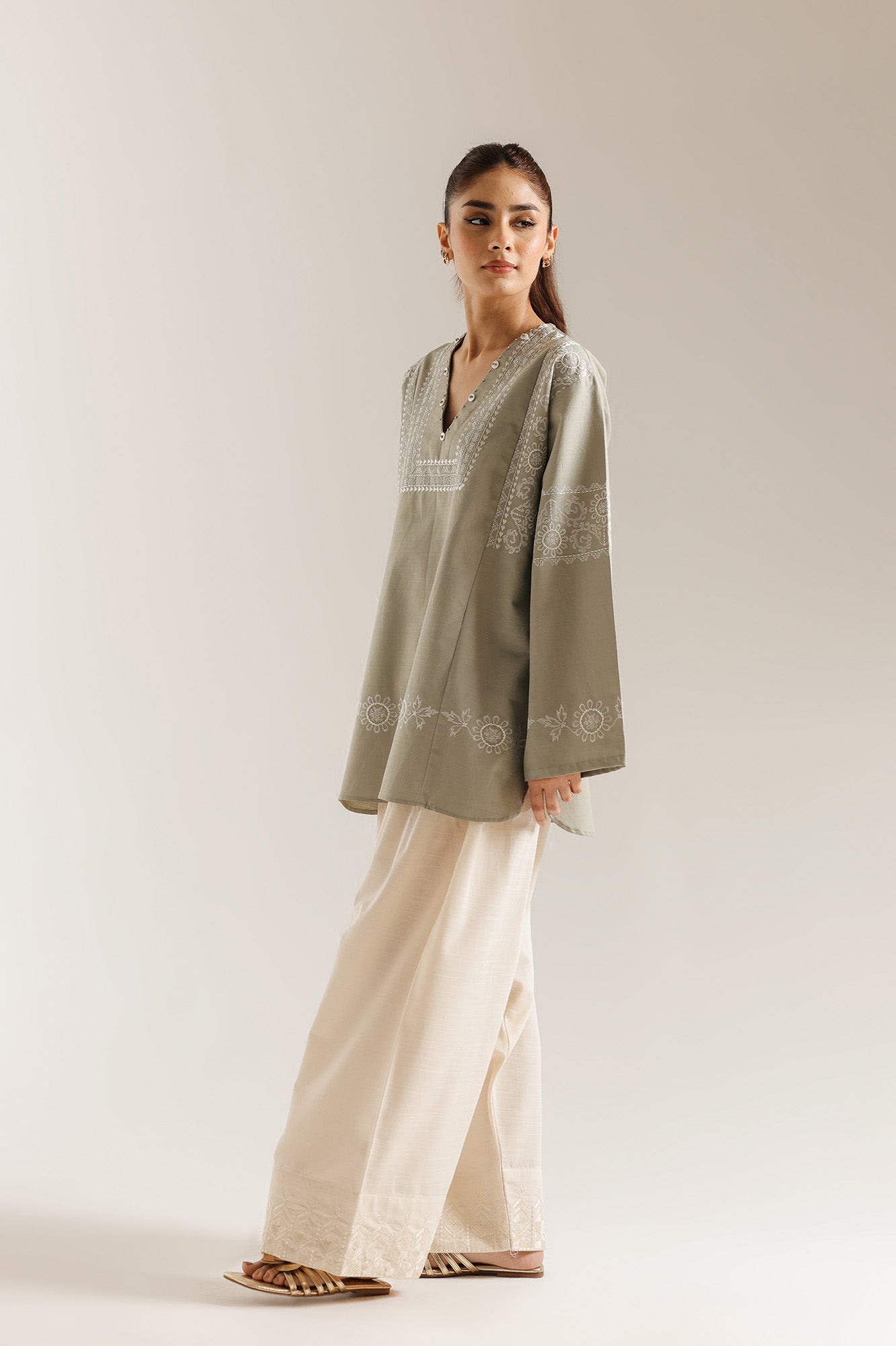 EMBROIDERED KURTI (E7132/102/127) - Image 2