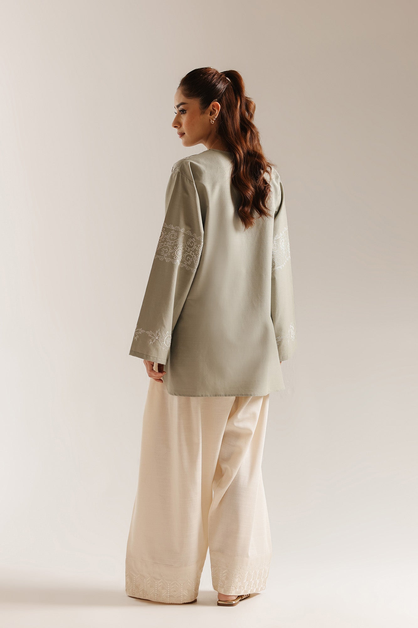 EMBROIDERED KURTI (E7132/102/127) - Image 3