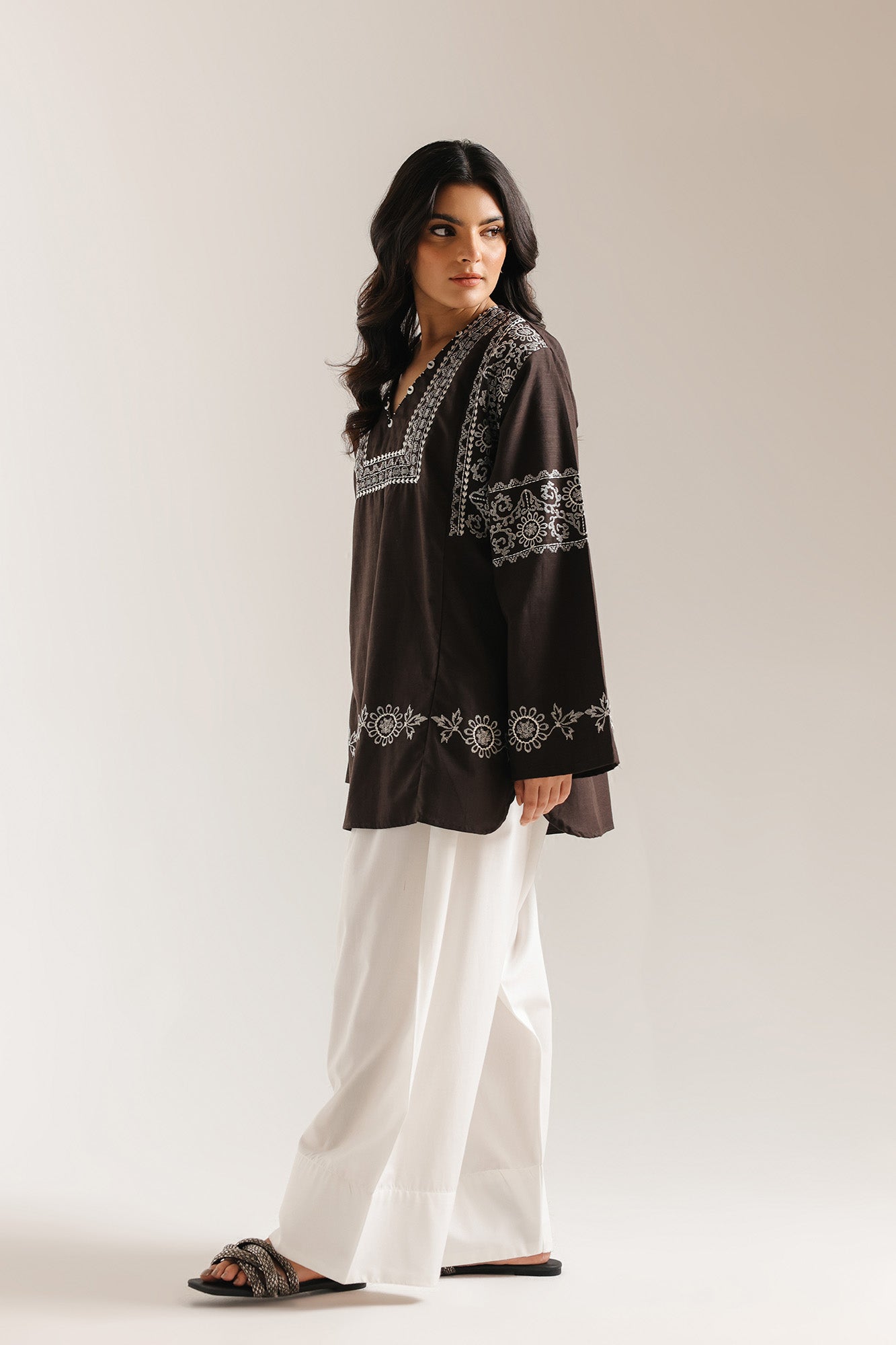 PRINTED KURTI (E7132/102/903) - Image 3