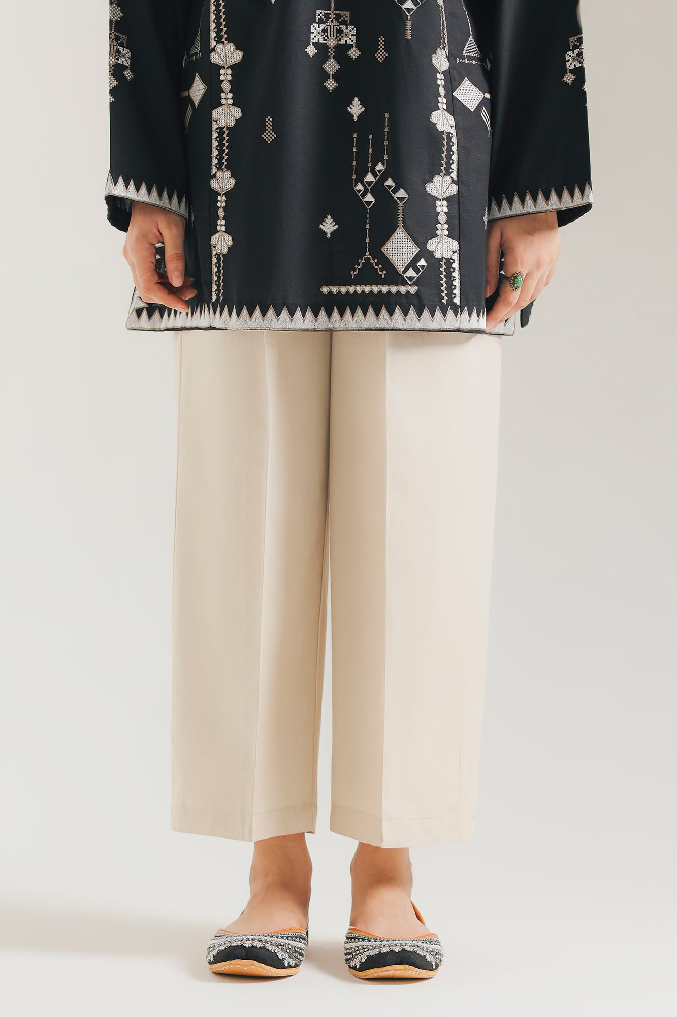 TROUSER (E7143/102/004)
