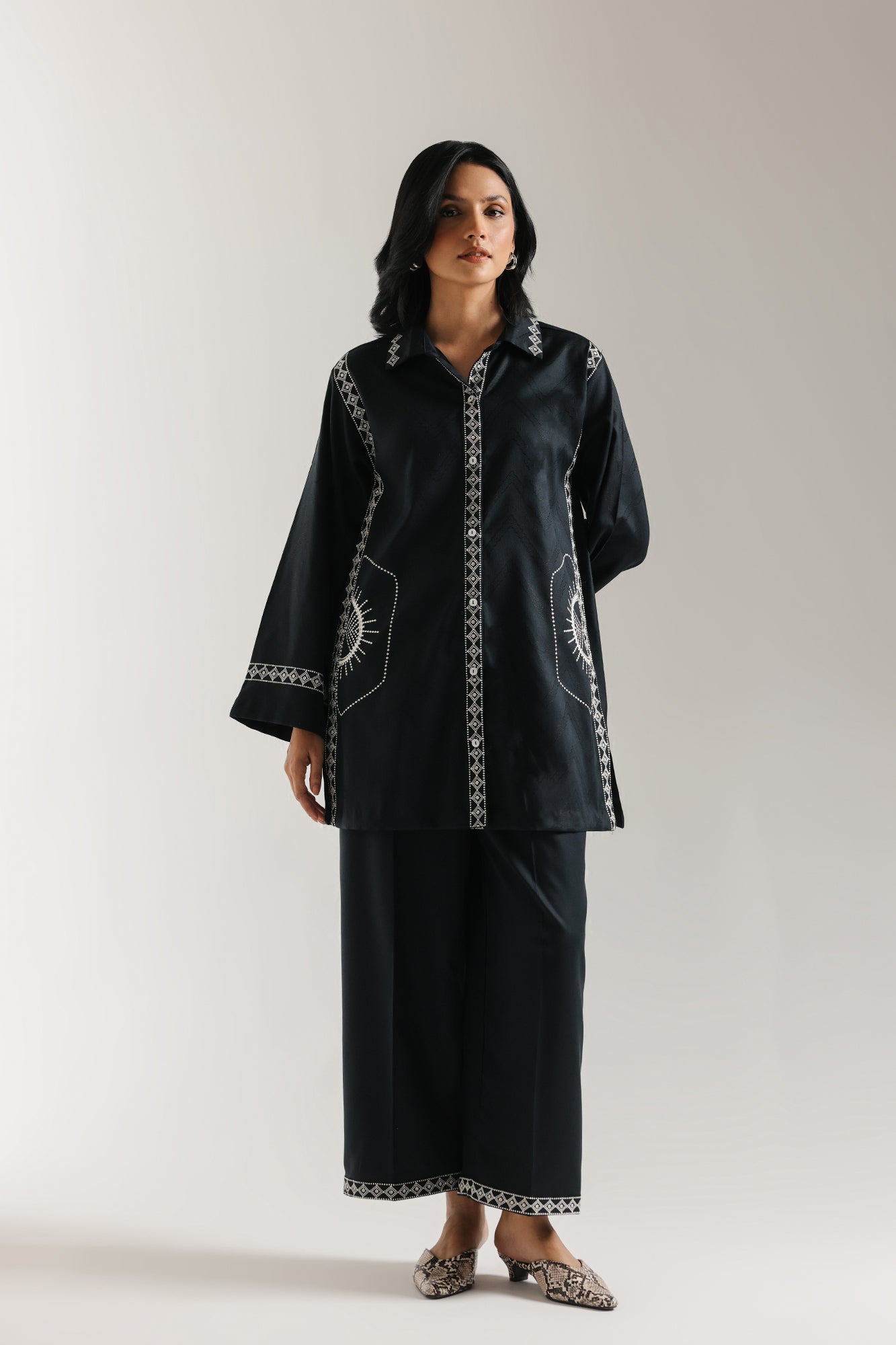 EMBROIDERED SUIT (E7217/102/902) - Image 2