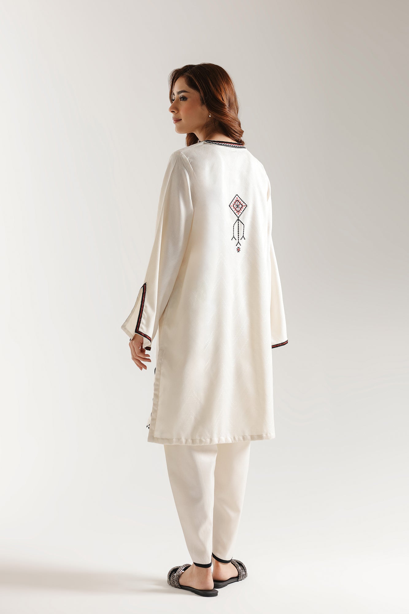 EMBROIDERED SUIT (E7218/102/002) - Image 4